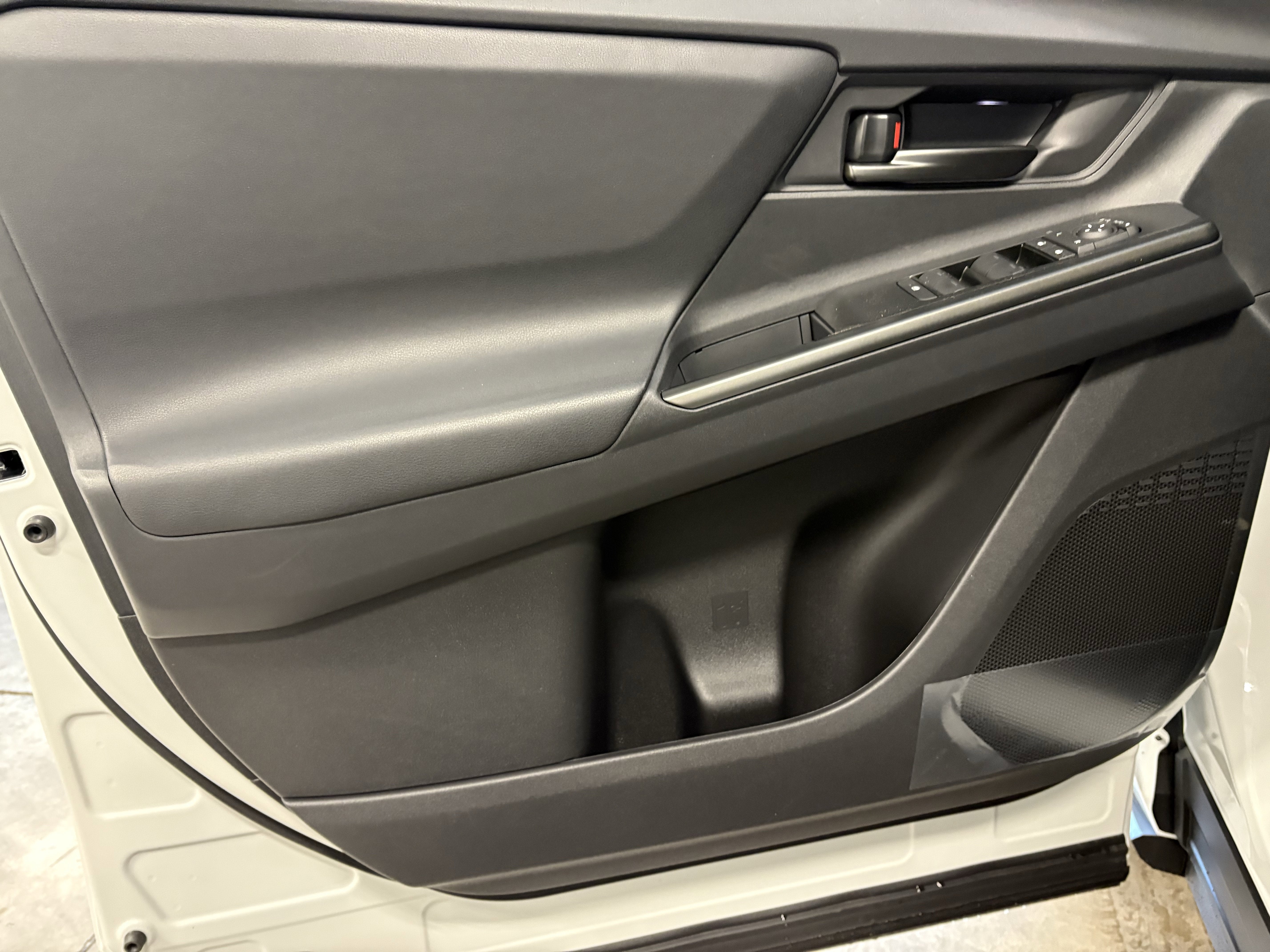 2026 Toyota bZ XLE Plus FWD