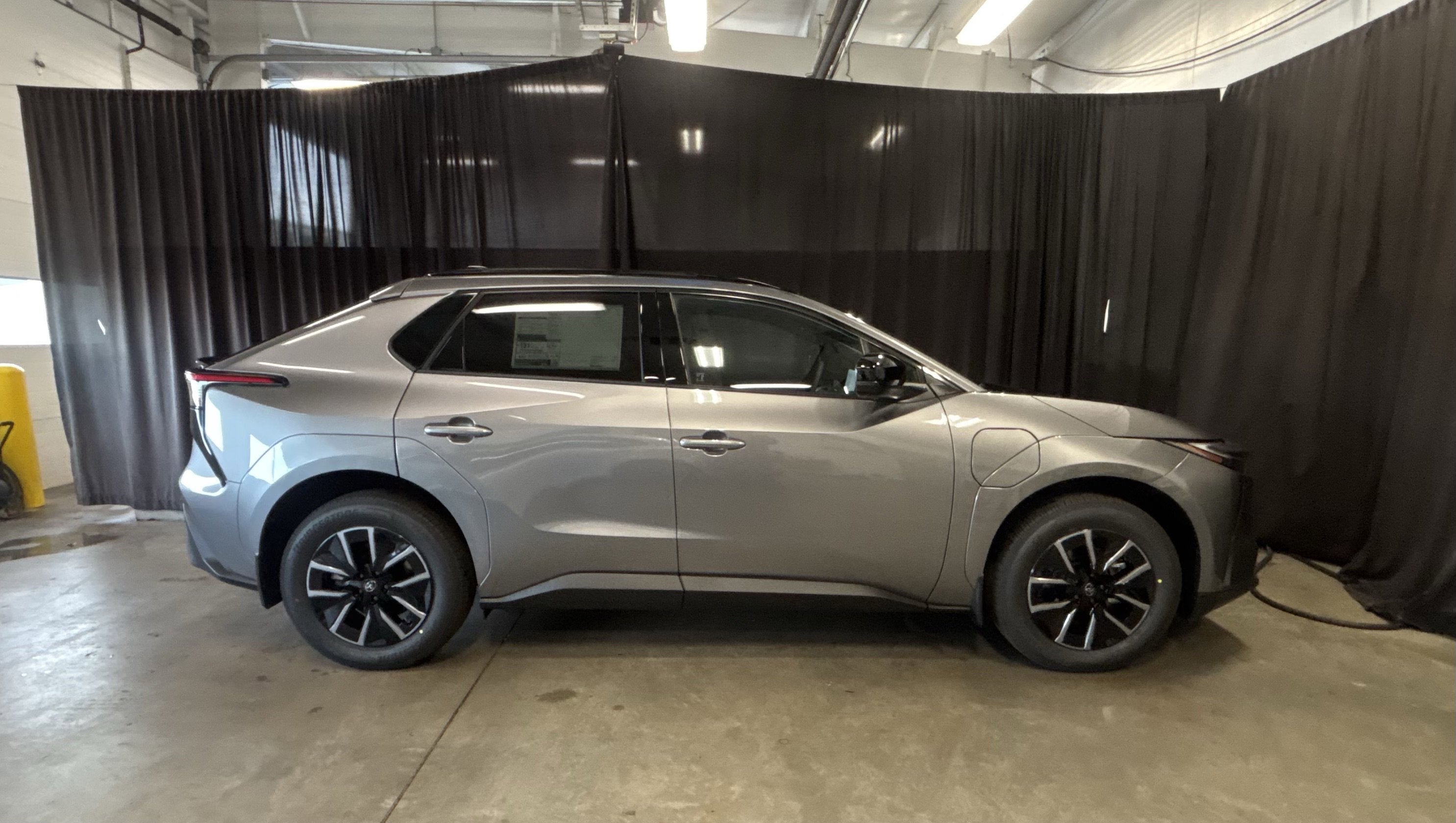 2026 Toyota bZ XLE Plus FWD