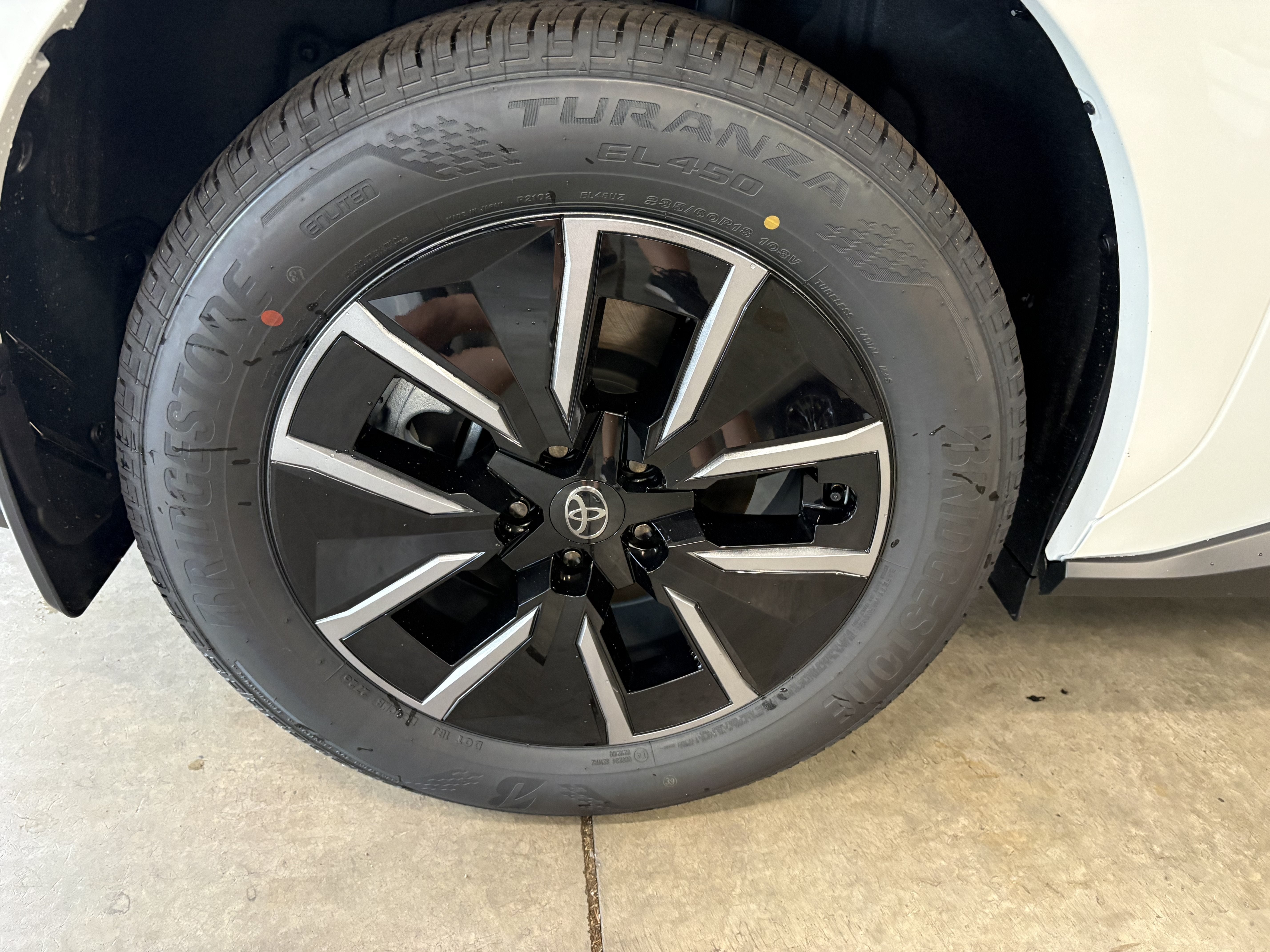 2026 Toyota bZ XLE Plus FWD