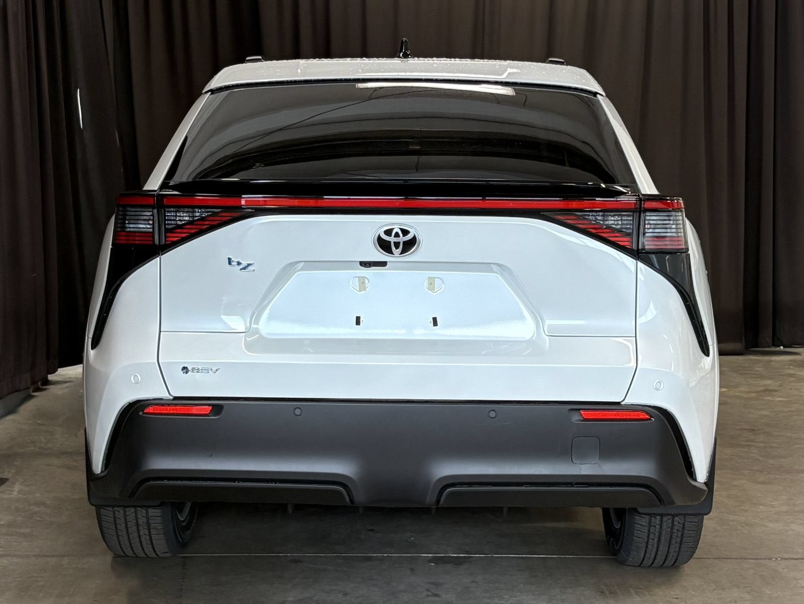 2026 Toyota bZ XLE Plus FWD