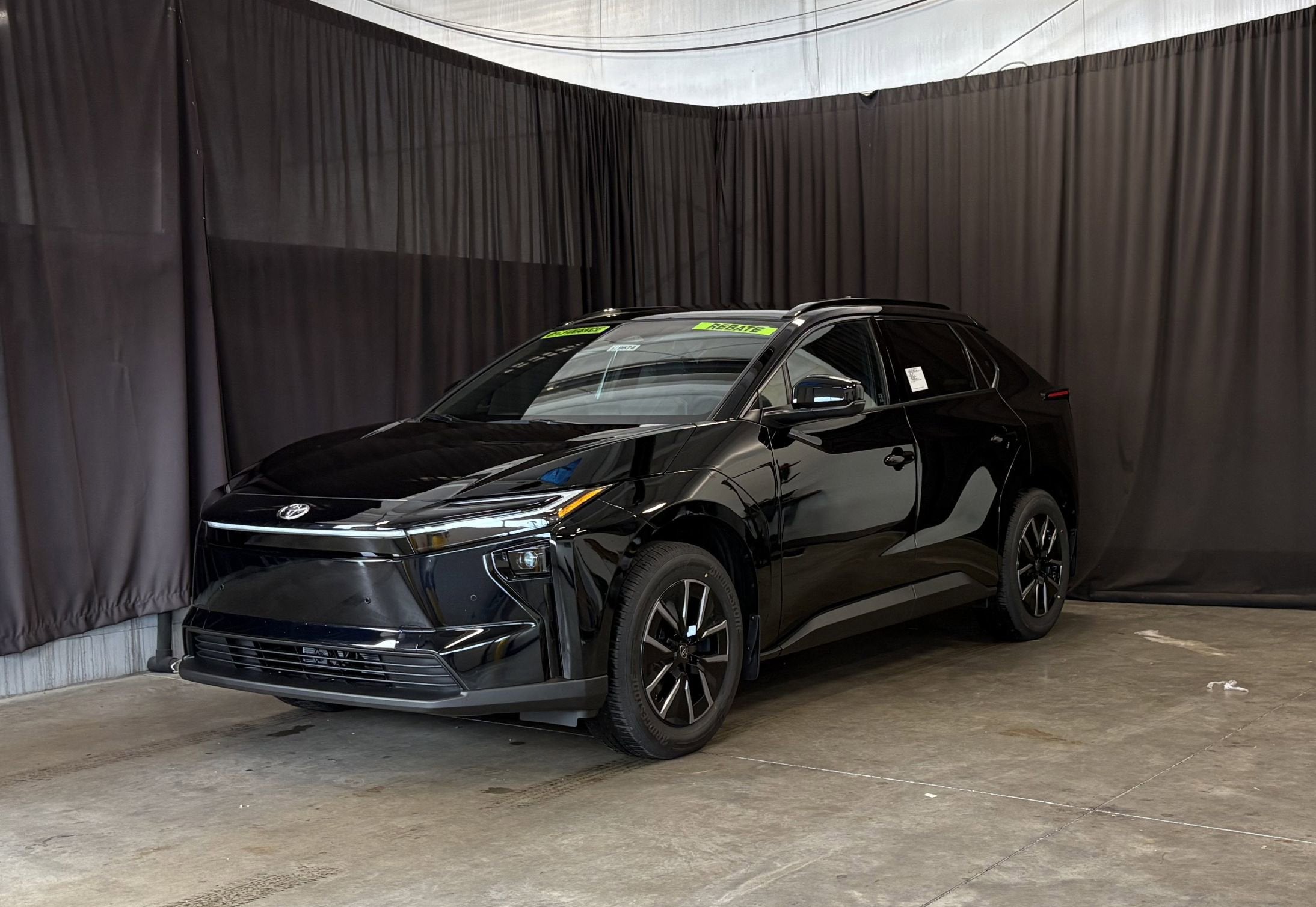 2026 Toyota bZ XLE Plus FWD