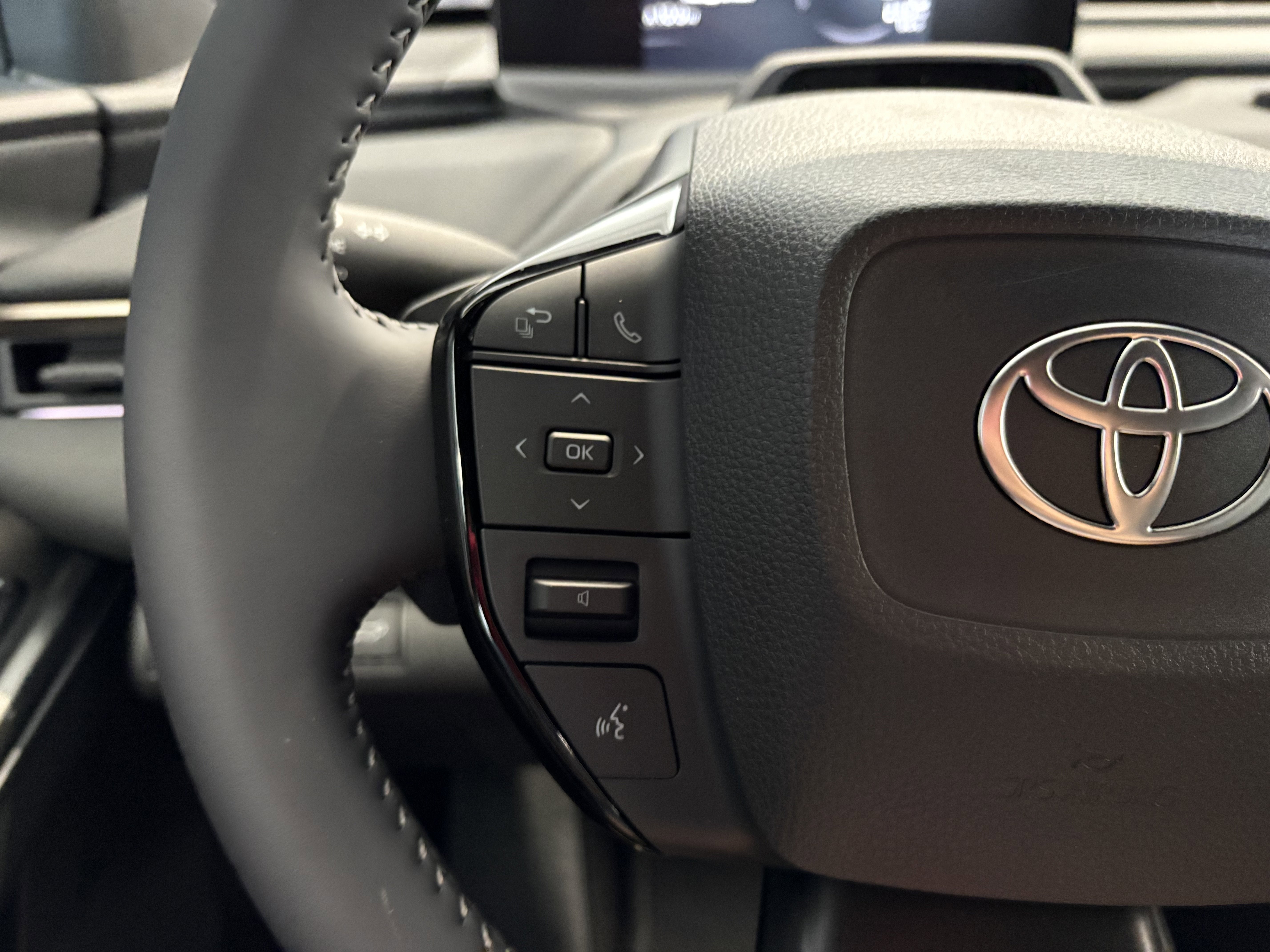 2026 Toyota bZ XLE Plus FWD
