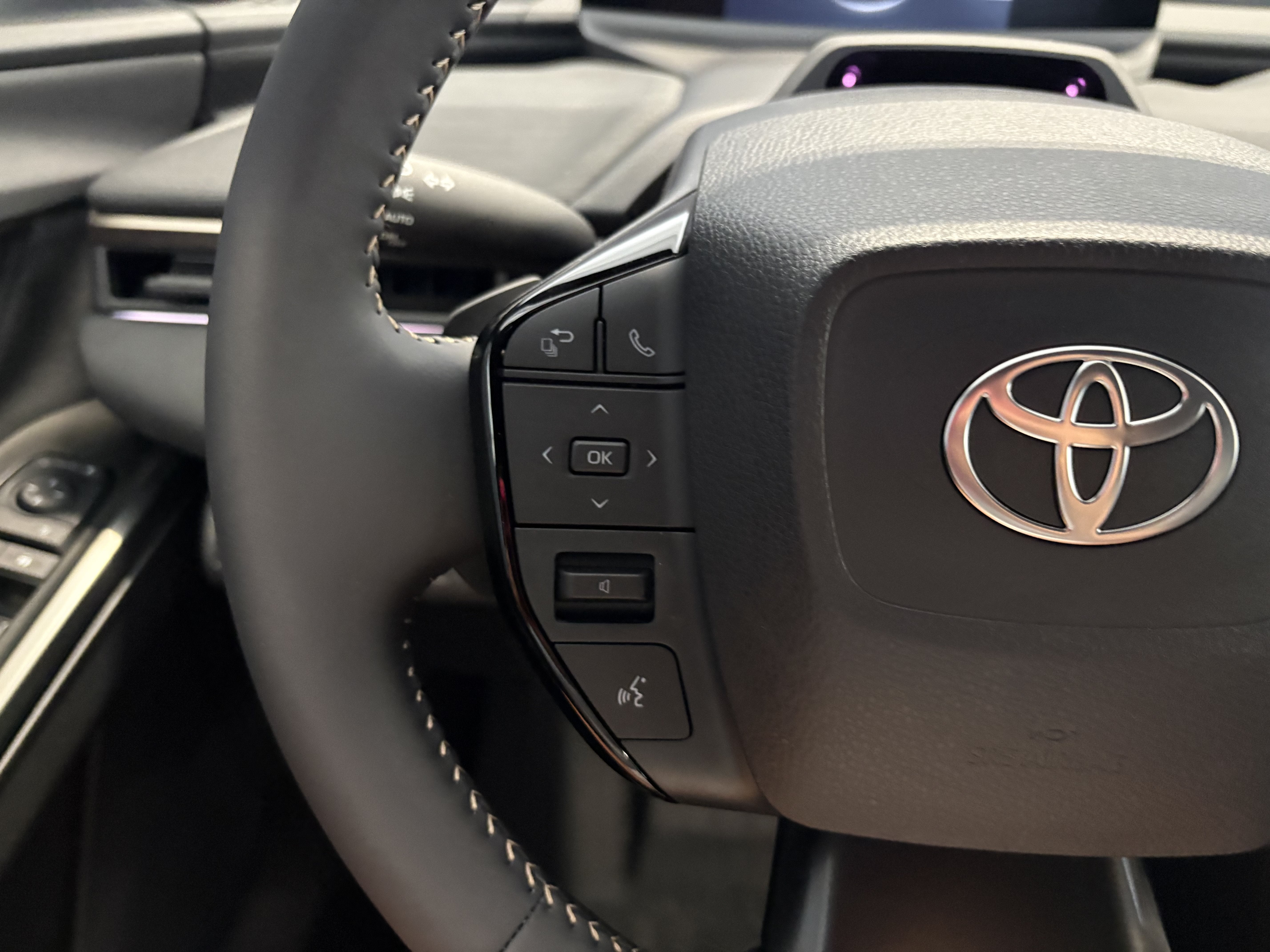 2026 Toyota bZ Woodland AWD (Natl) AWD
