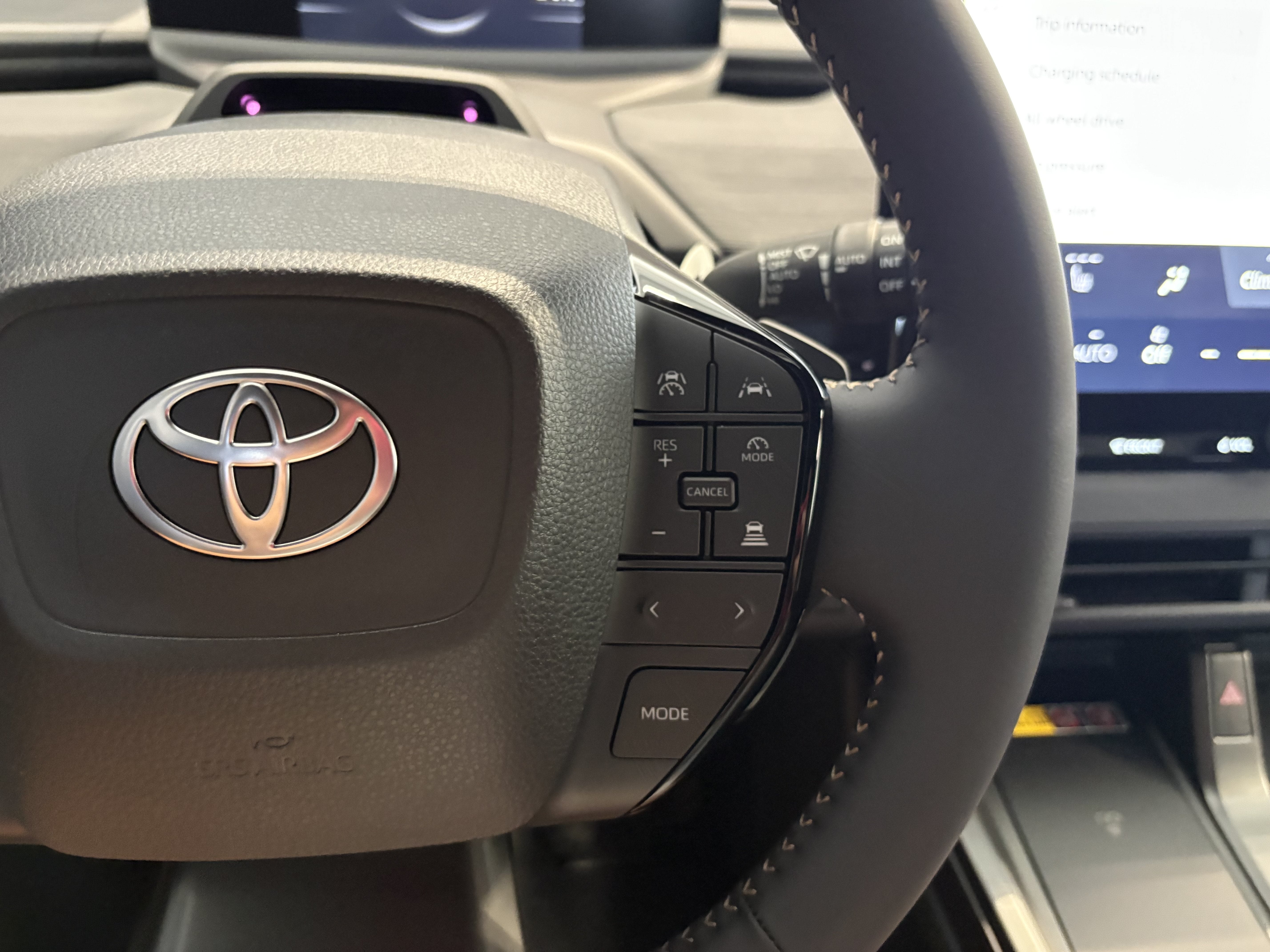 2026 Toyota bZ Woodland AWD (Natl) AWD
