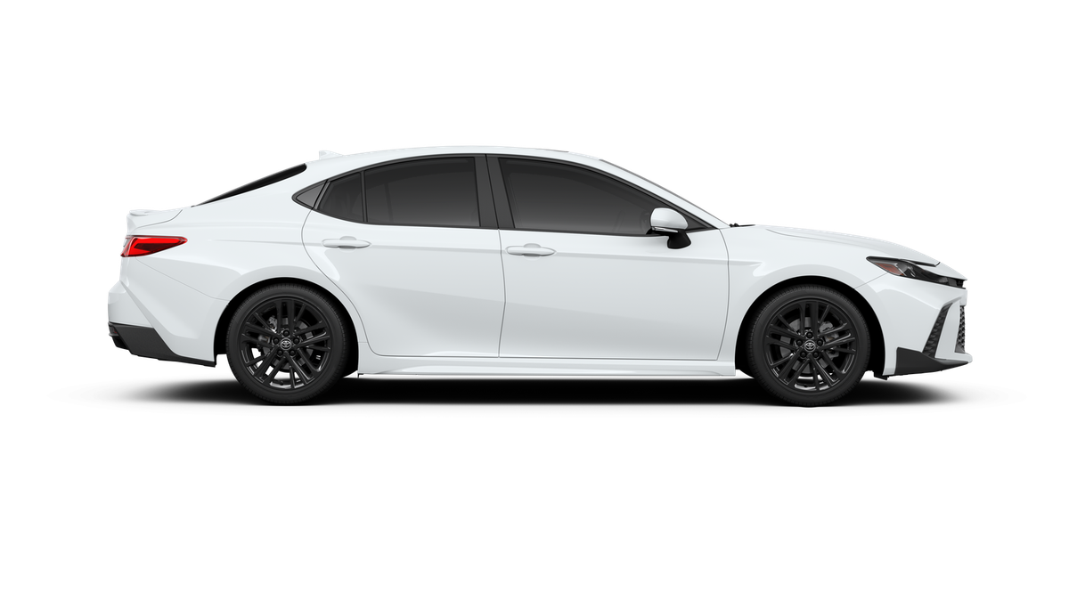 2026 Toyota Camry SE FWD