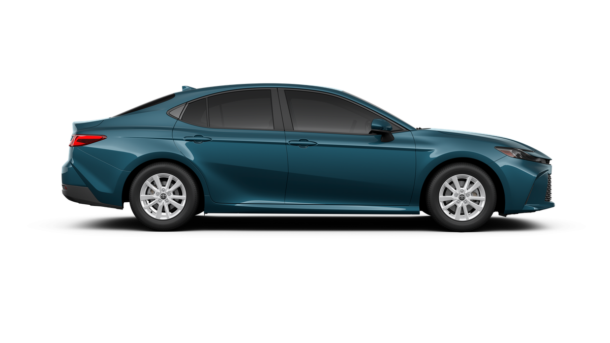 2026 Toyota Camry LE FWD
