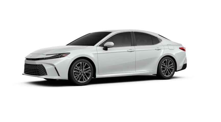2027 Toyota Camry XLE FWD
