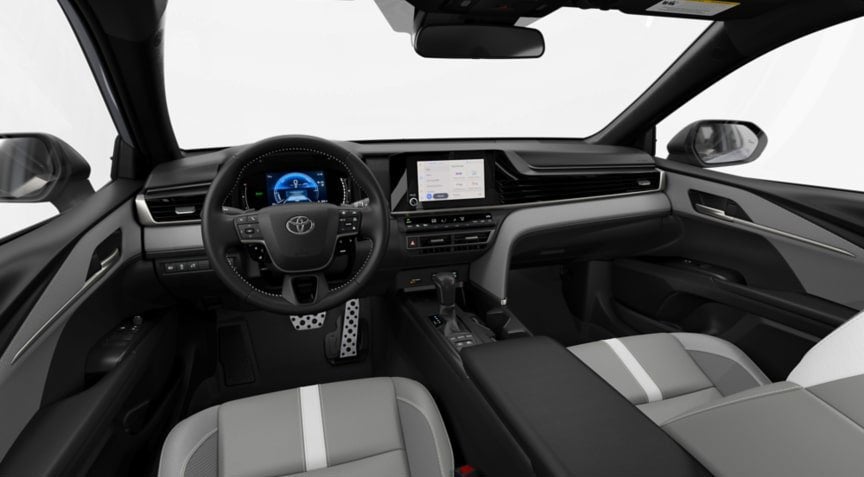 2026 Toyota Camry SE FWD