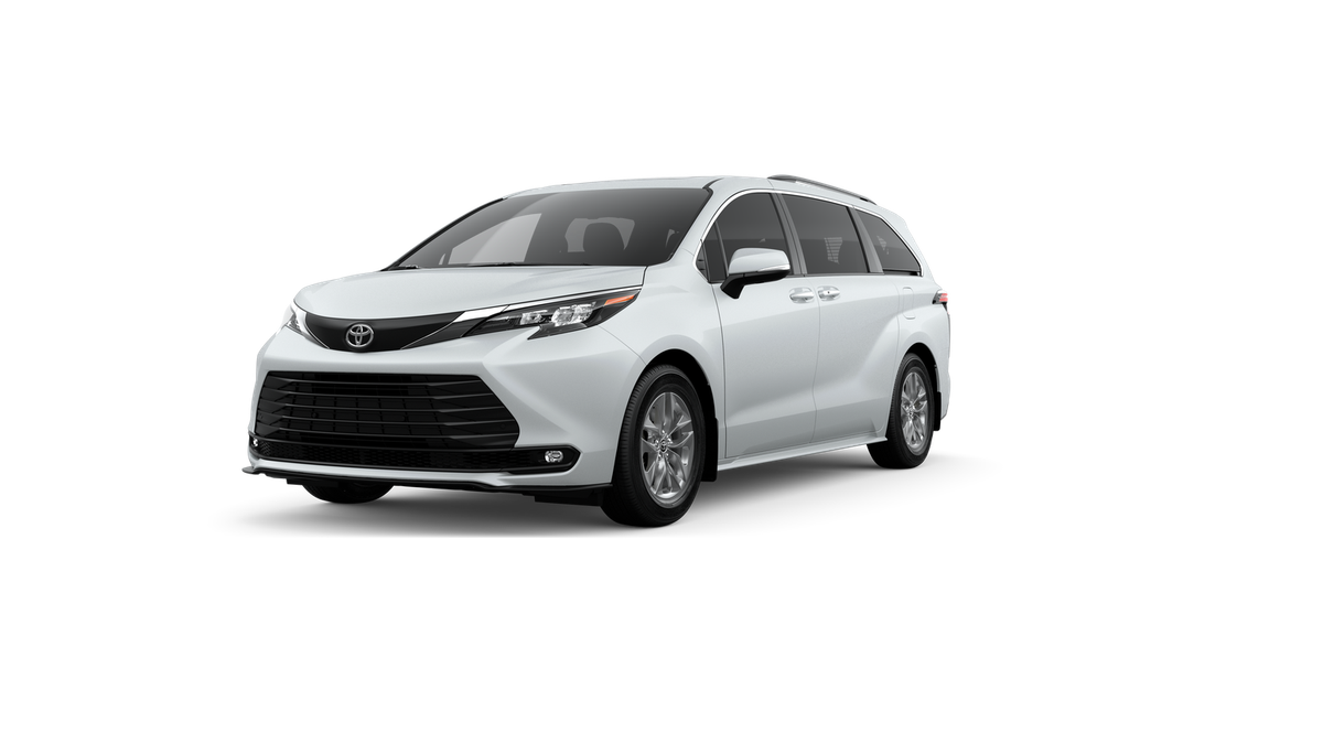 2026 Toyota Sienna XLE FWD