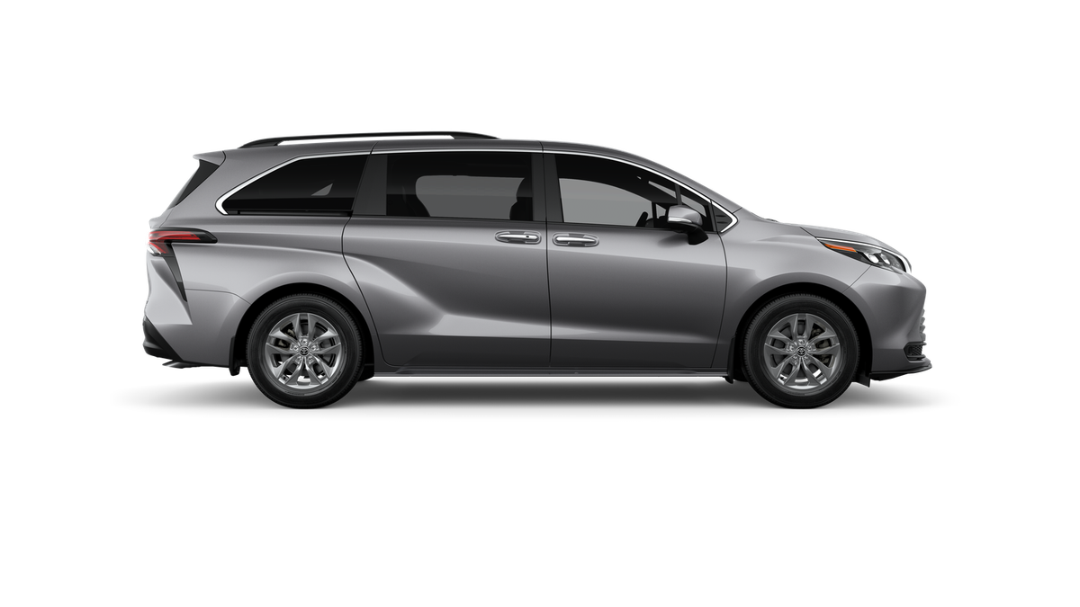 2026 Toyota Sienna XLE FWD