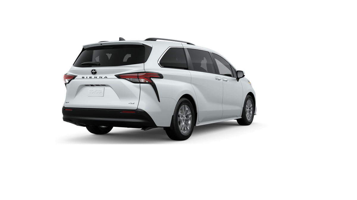 2026 Toyota Sienna XLE FWD