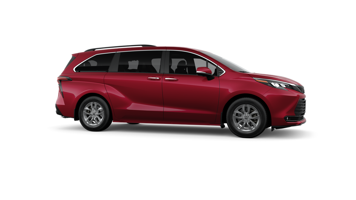 2026 Toyota Sienna XLE FWD