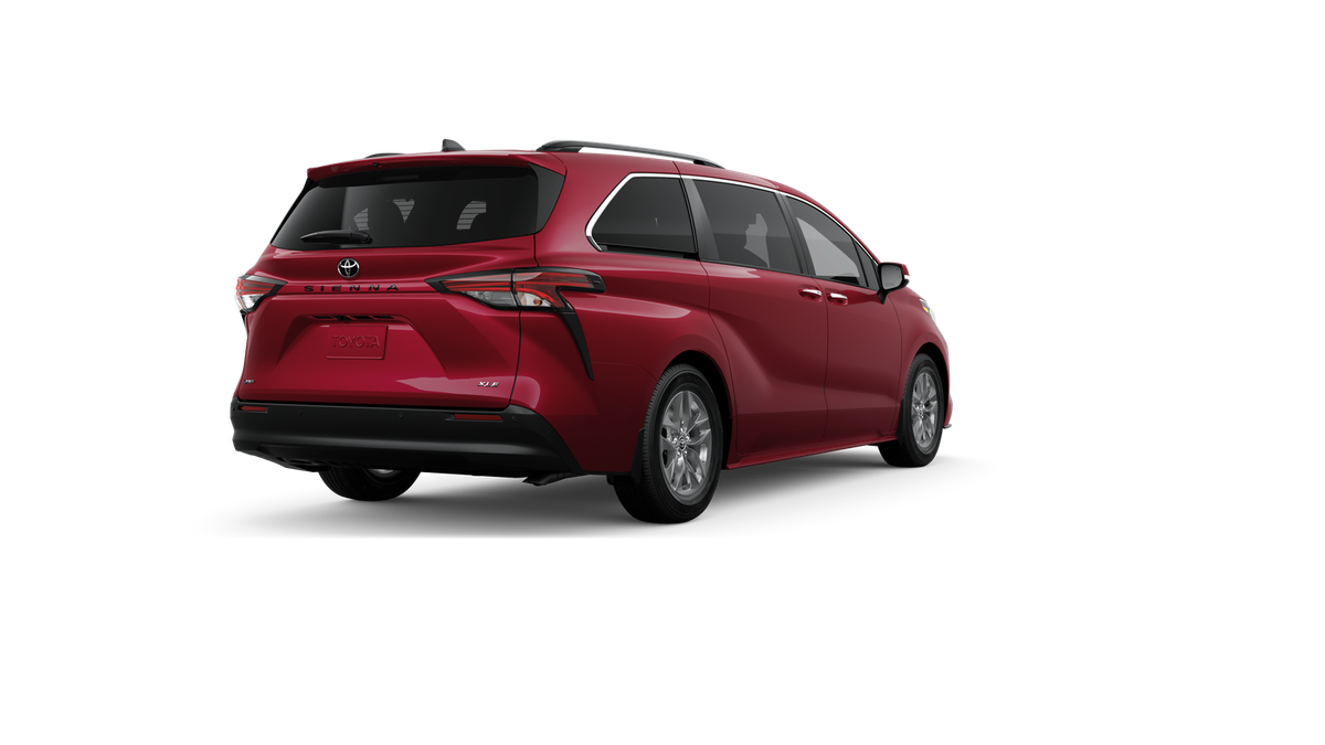 2026 Toyota Sienna XLE FWD