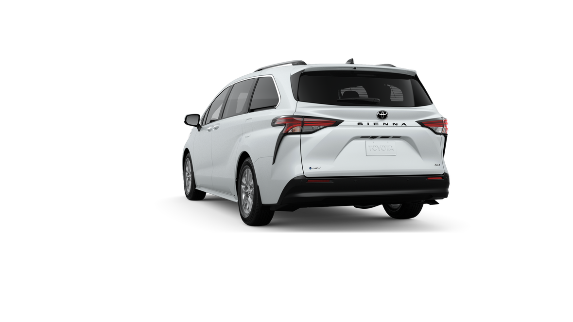 2026 Toyota Sienna XLE FWD