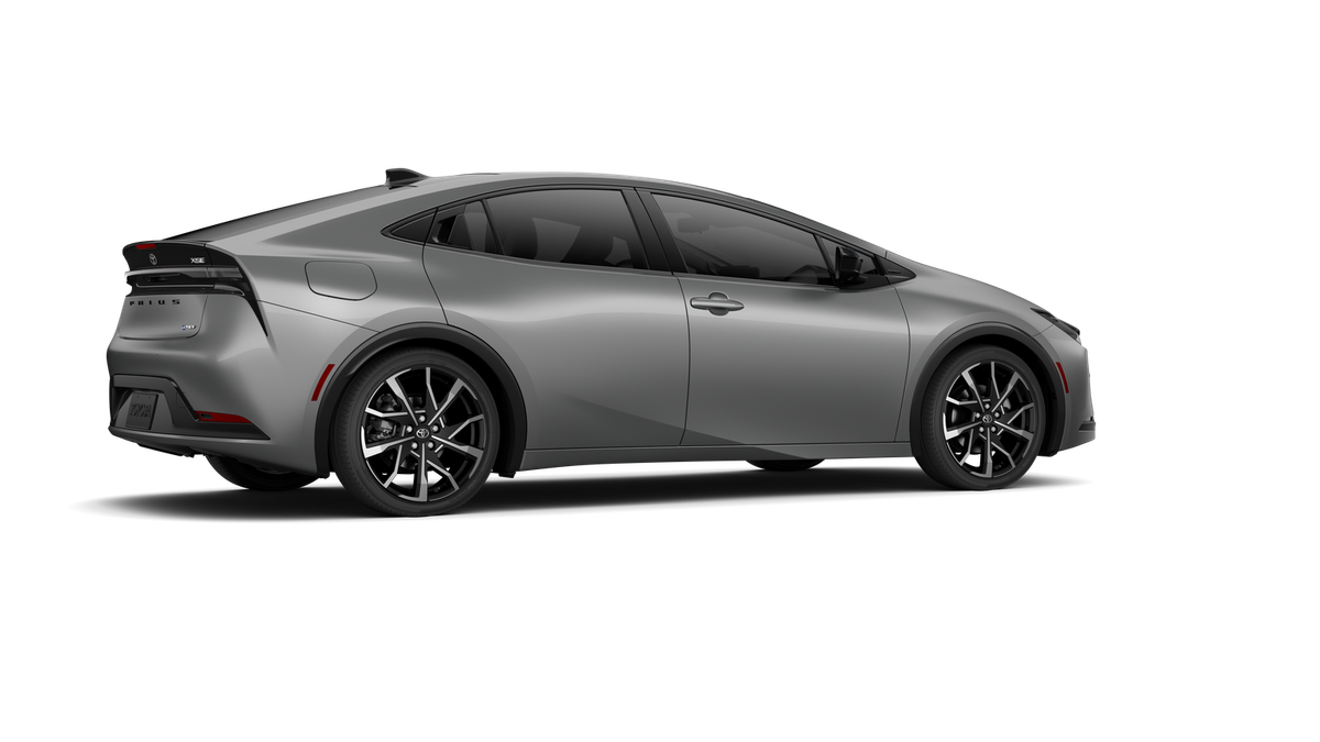 2027 Toyota Prius Plug-in Hybrid XSE Premium FWD