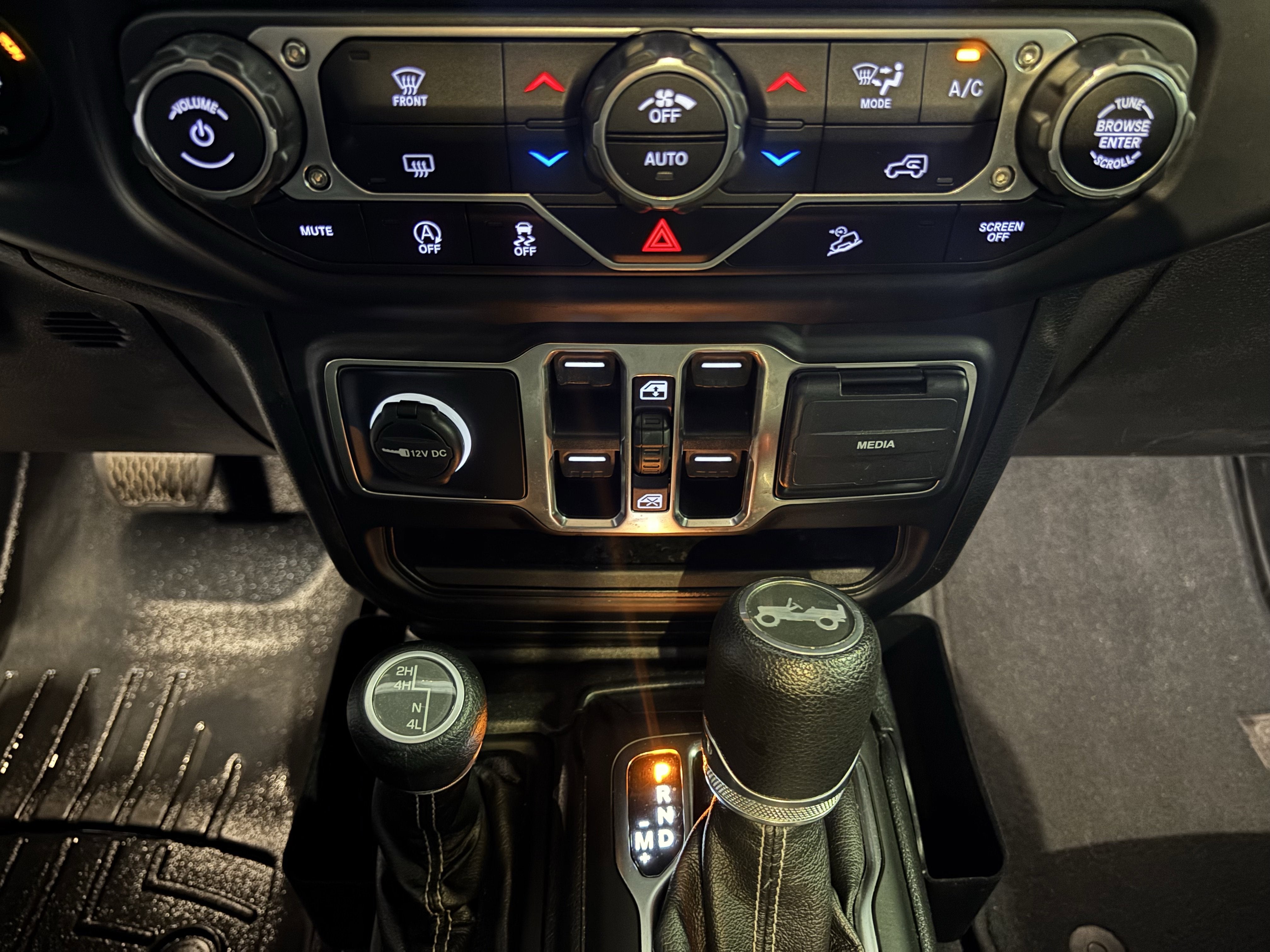 2020 Jeep Wrangler Unlimited Sahara 4WD