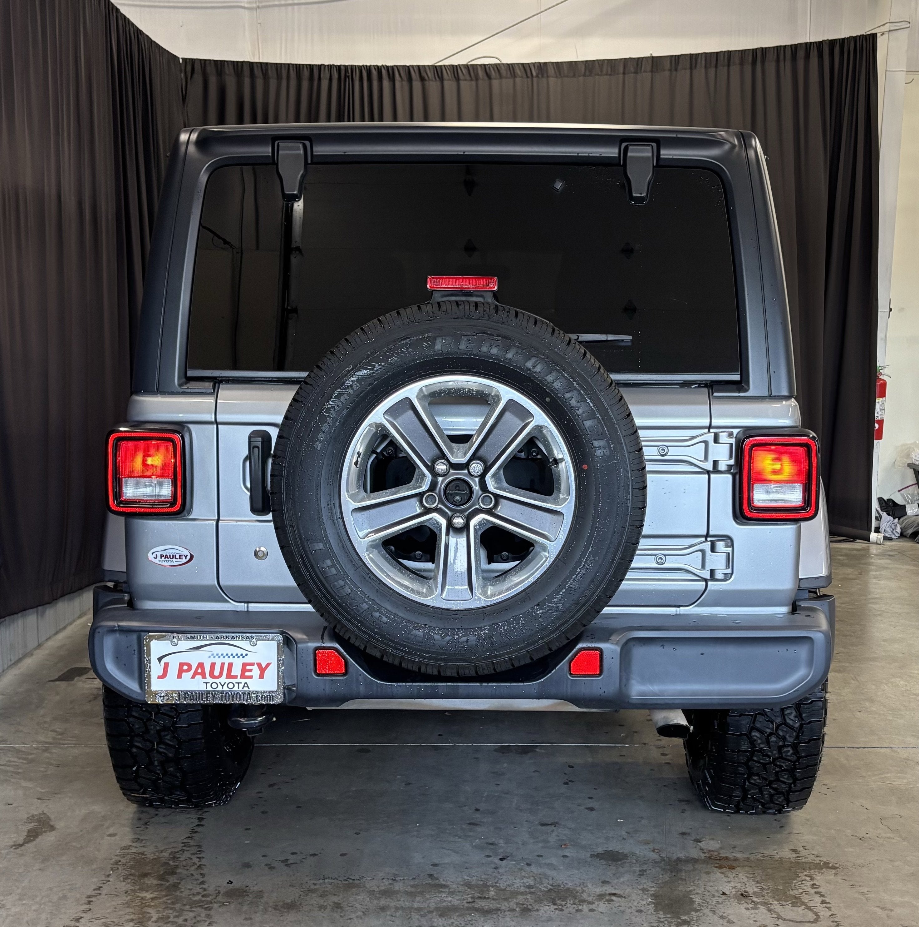 2020 Jeep Wrangler Unlimited Sahara 4WD