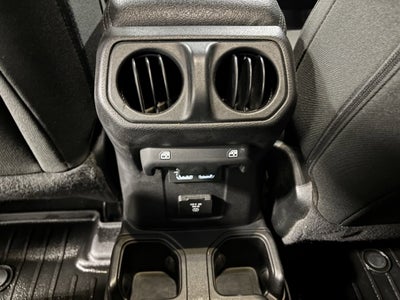 2020 Jeep Wrangler Unlimited Sahara 4WD