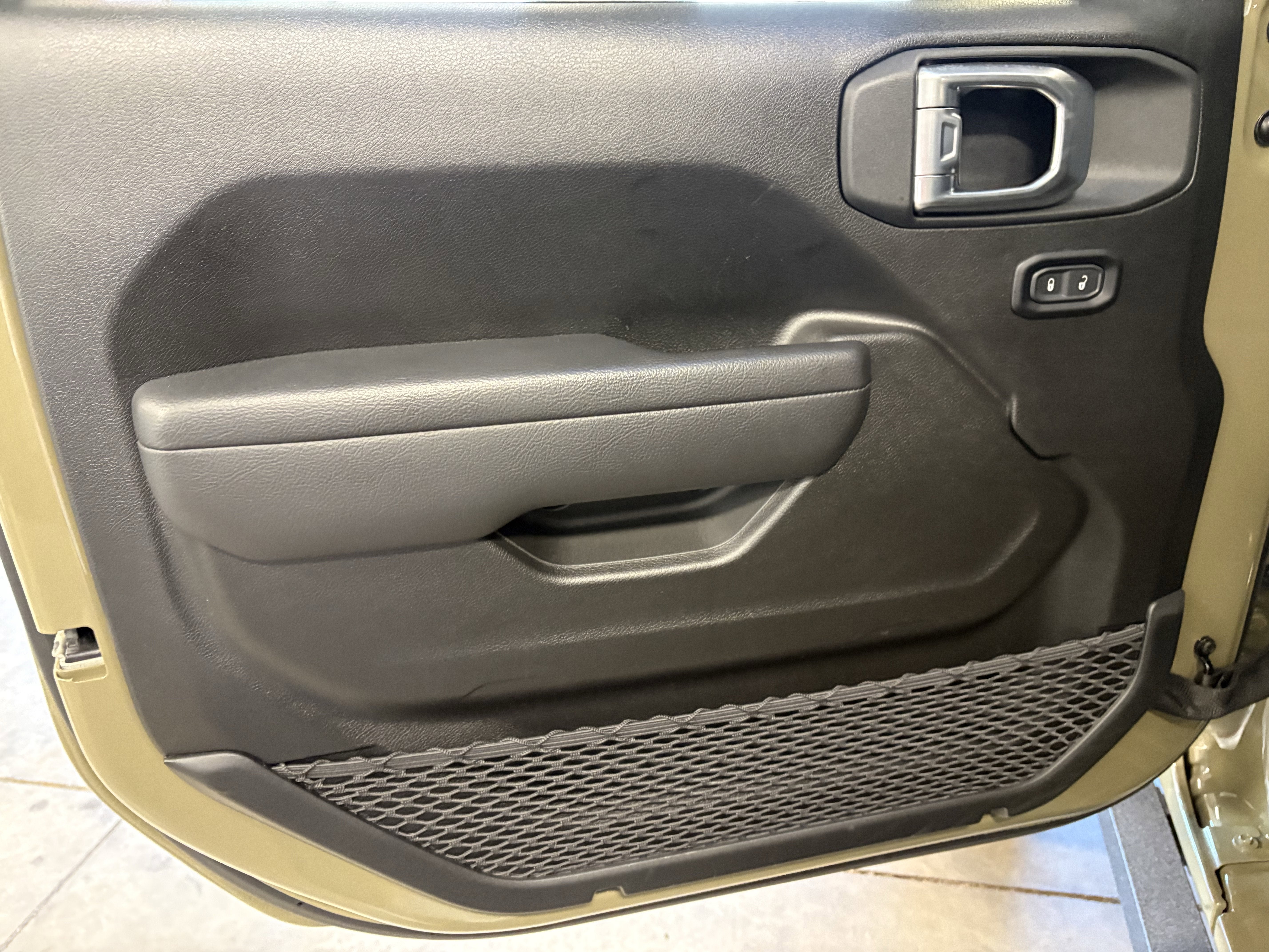 2025 Jeep Wrangler Sport 4WD