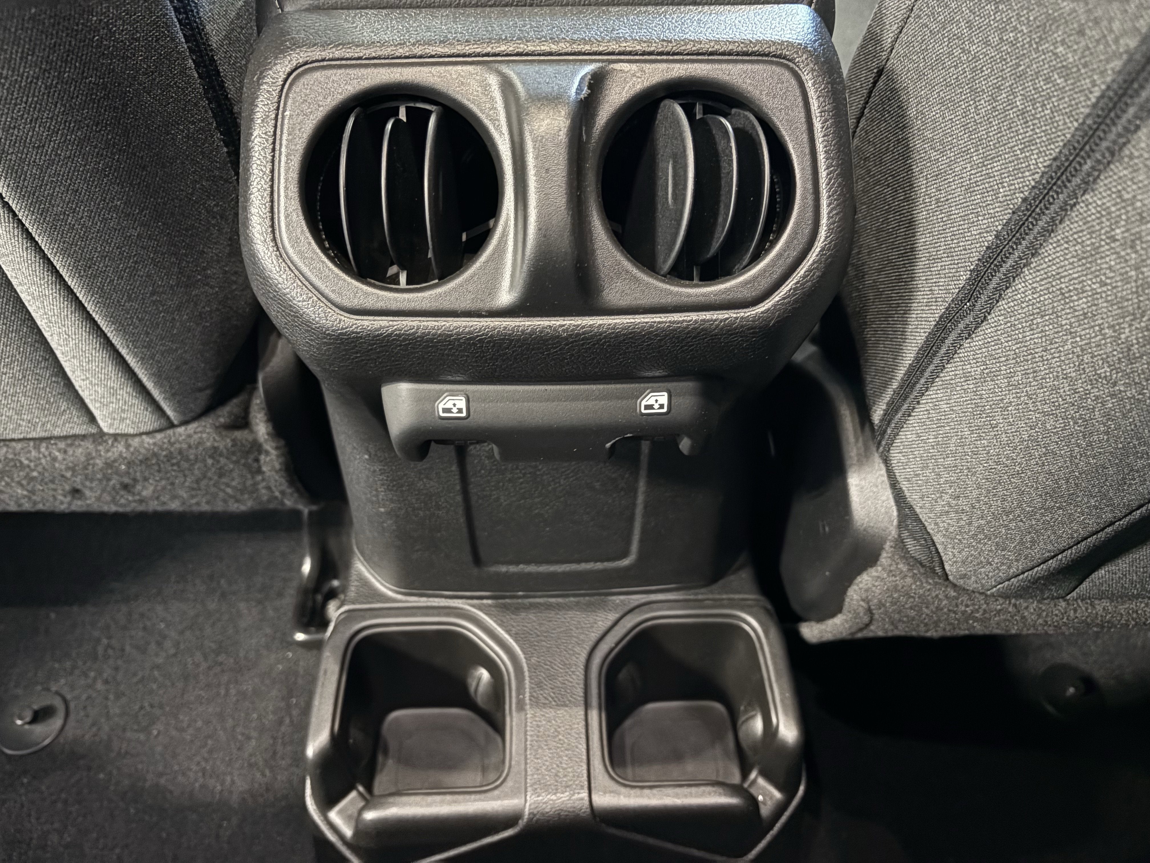 2025 Jeep Wrangler Sport 4WD