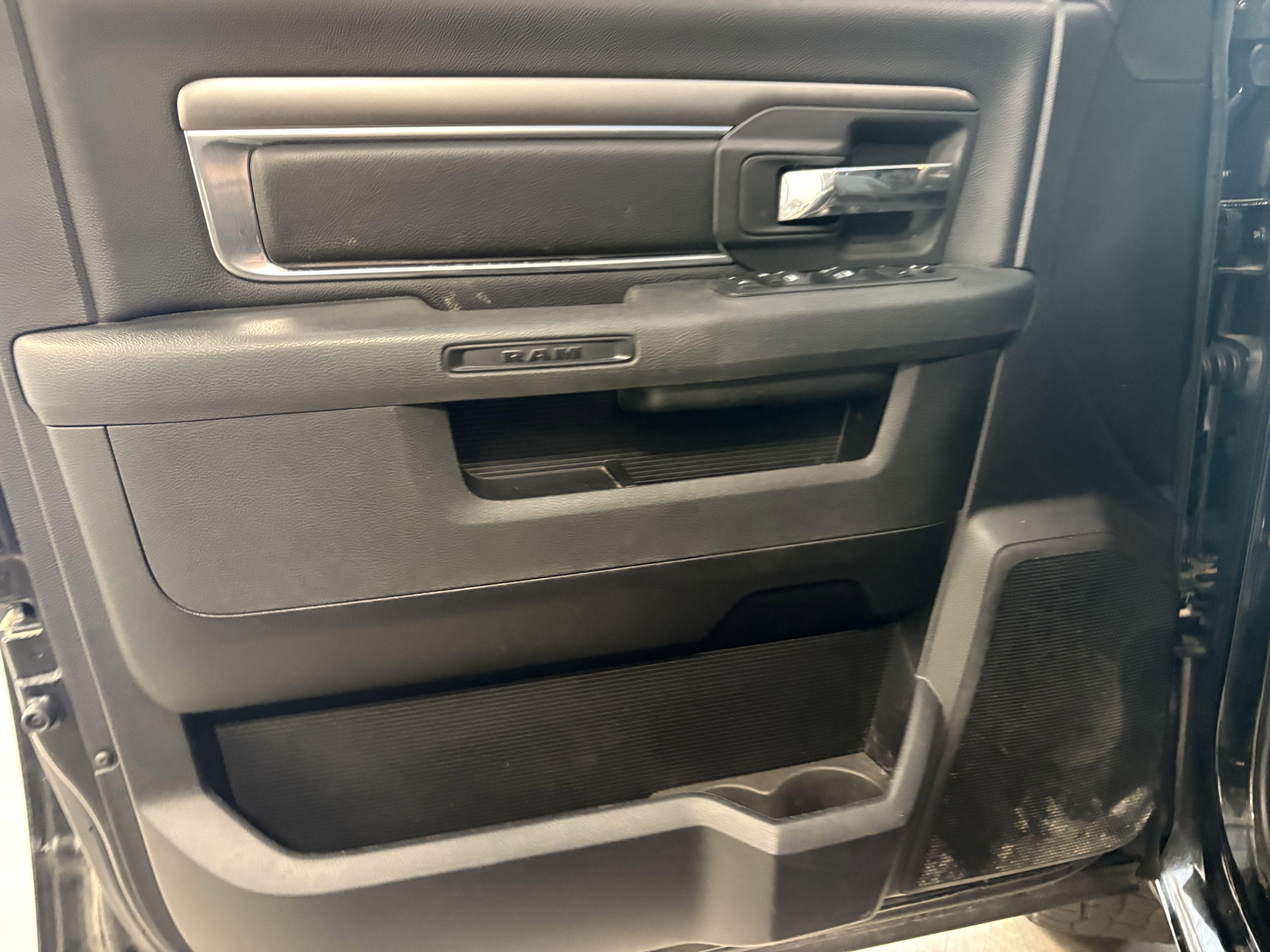 2021 RAM 1500 Classic Warlock 4WD