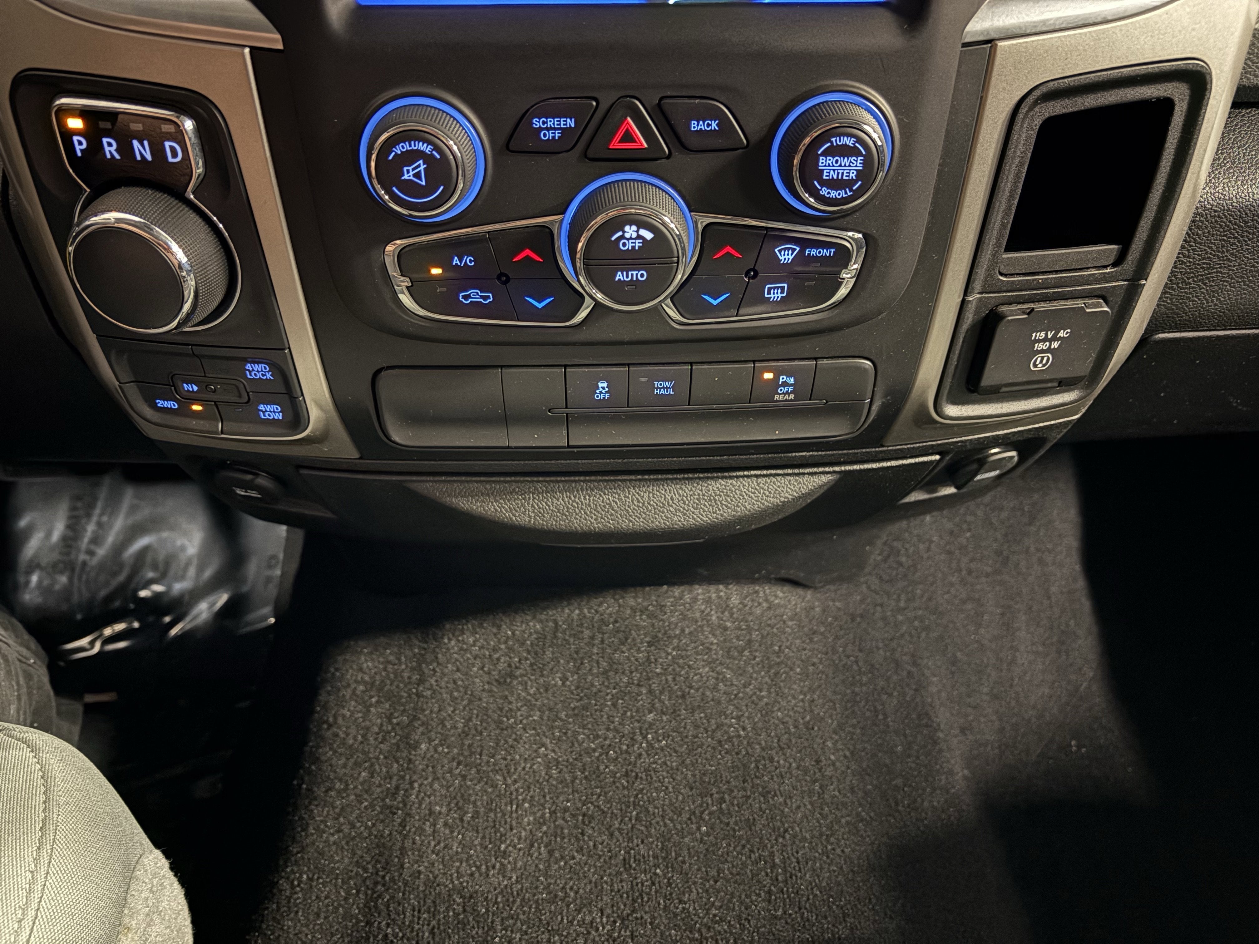 2020 RAM 1500 Classic Warlock 4WD