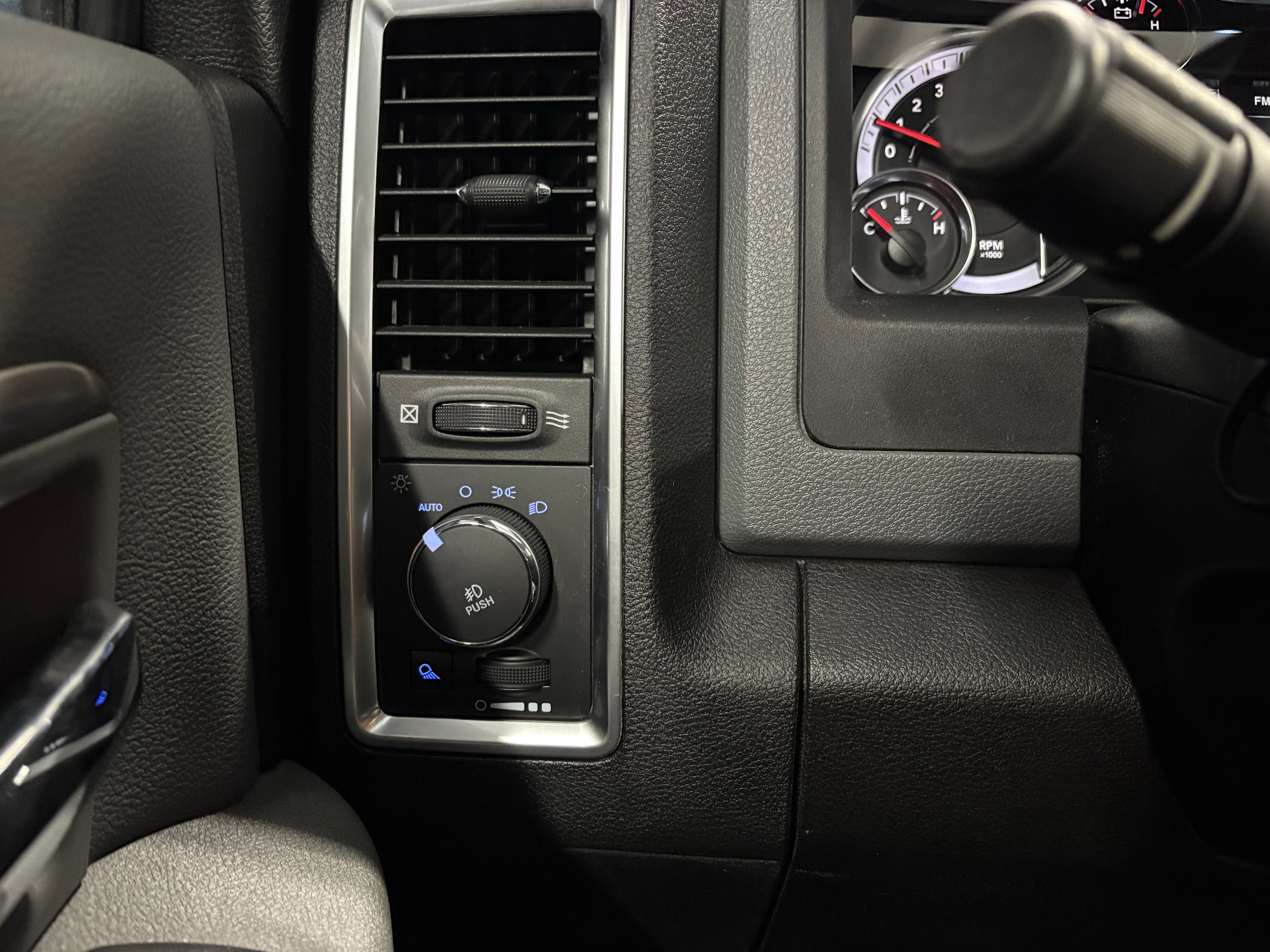 2020 RAM 1500 Classic Warlock 4WD