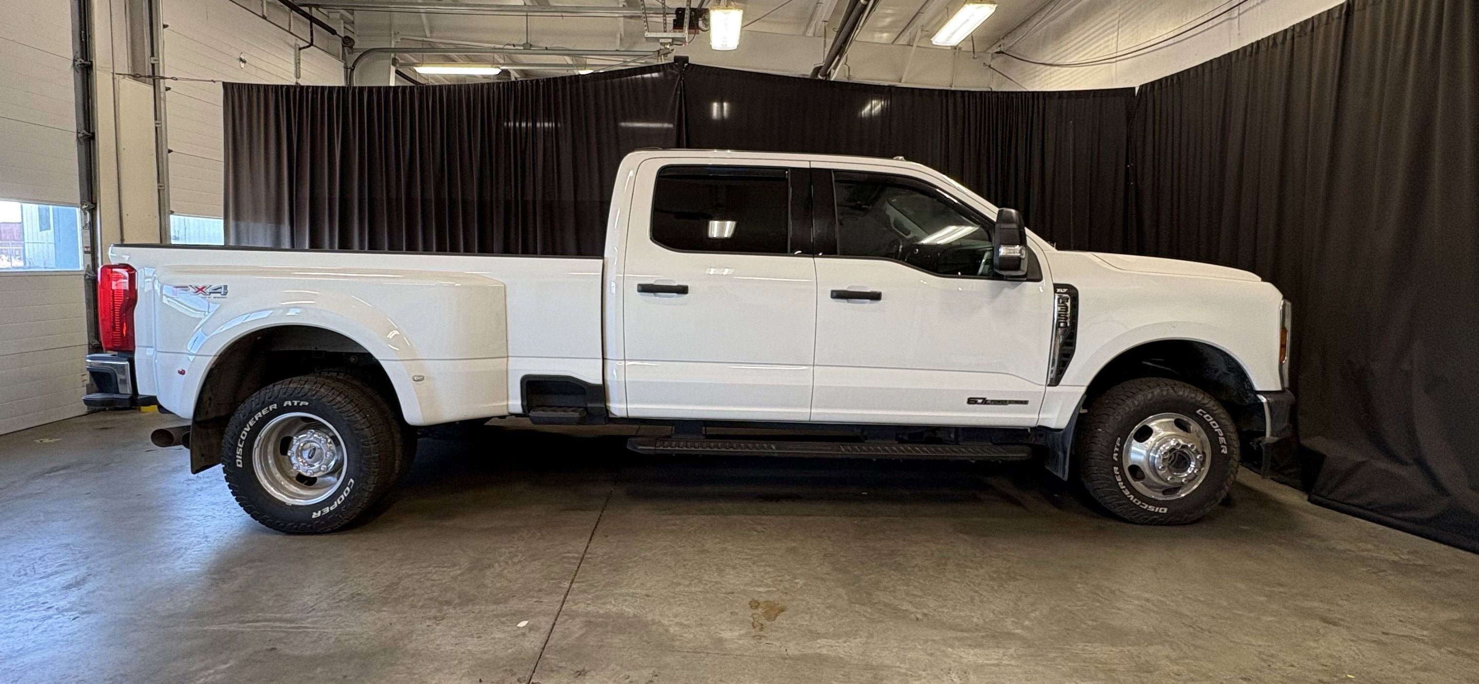 2024 Ford Super Duty F-350 DRW XLT 4WD