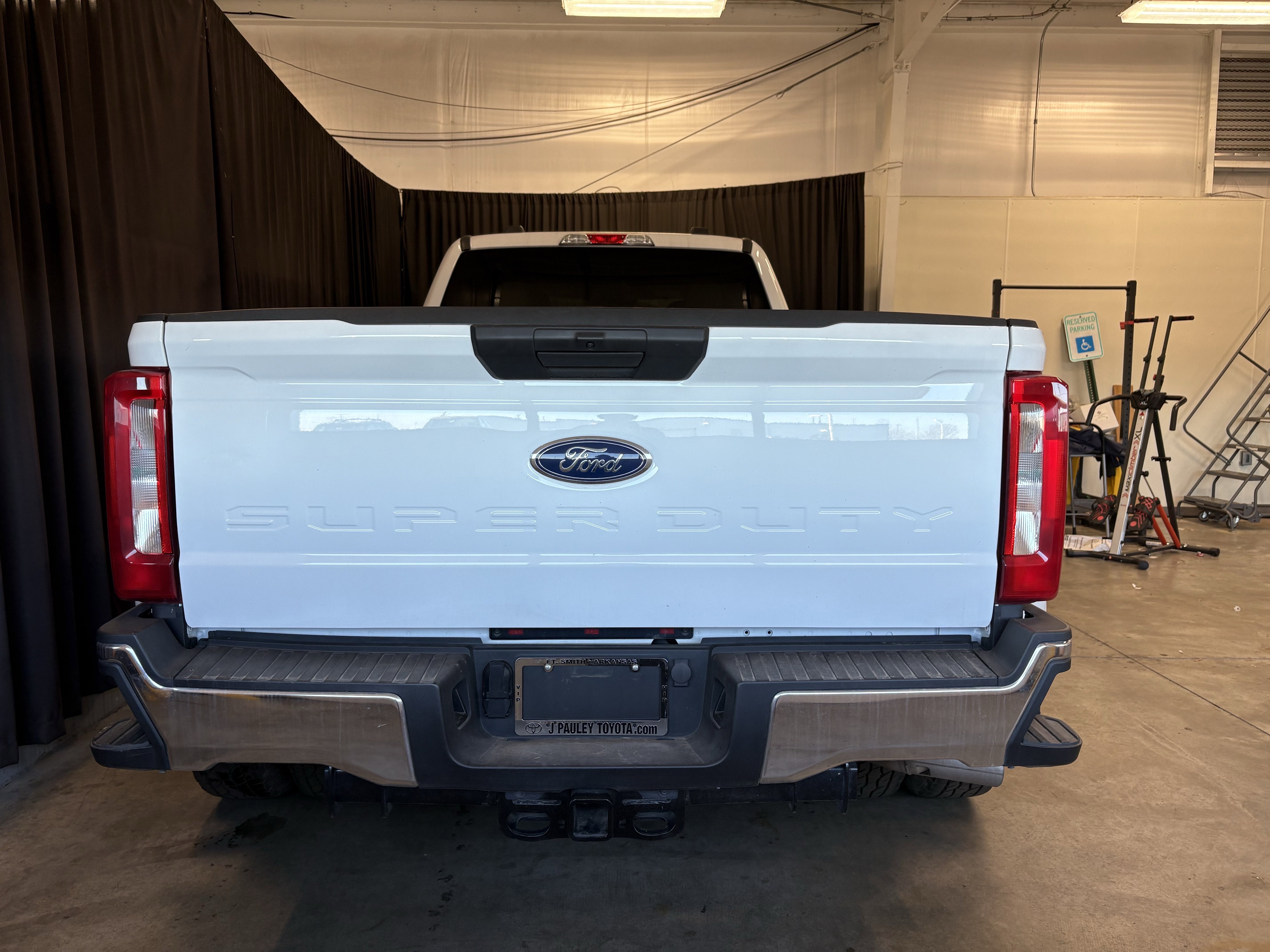 2024 Ford Super Duty F-350 DRW XLT 4WD