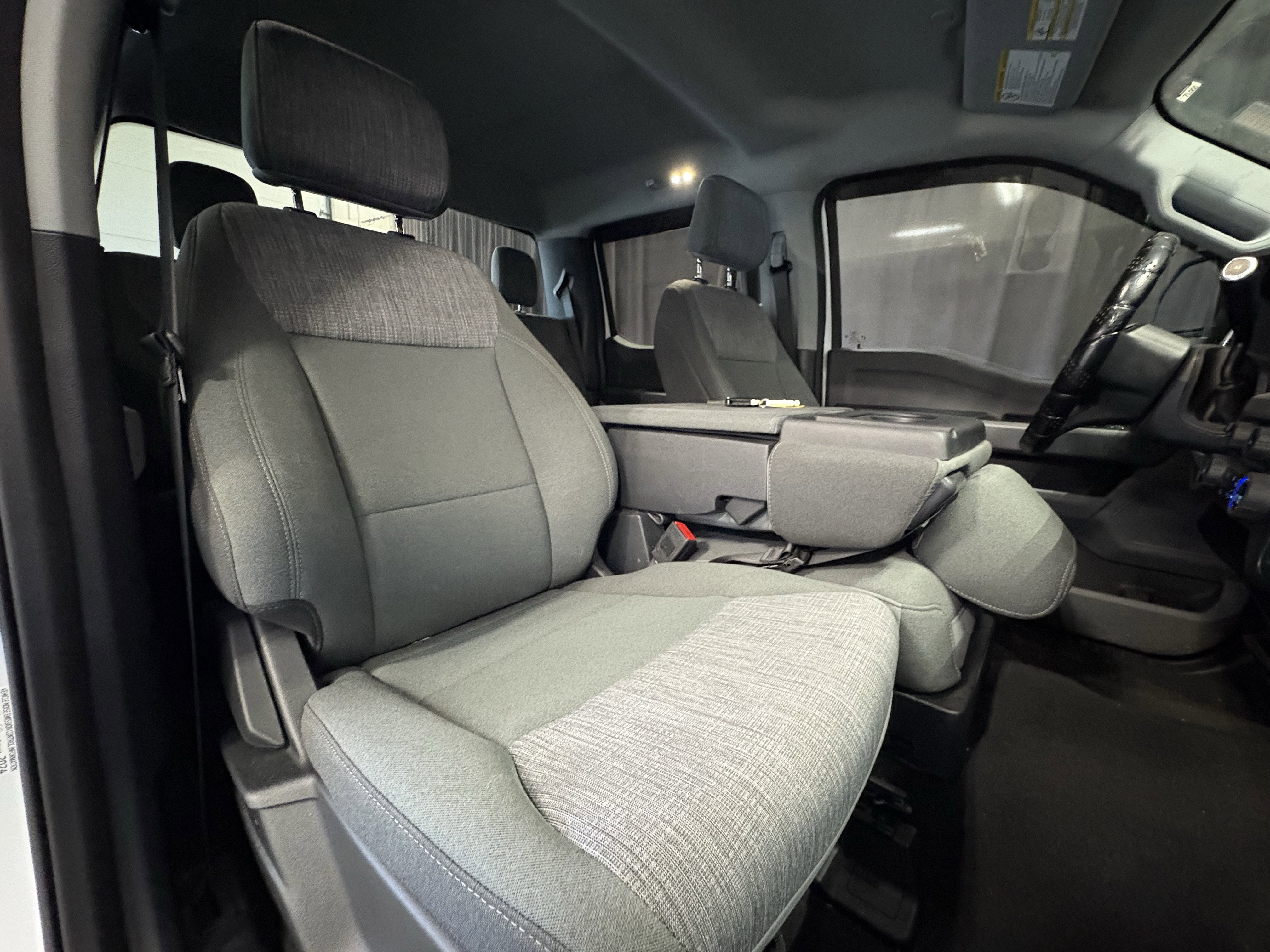 2024 Ford Super Duty F-350 DRW XLT 4WD