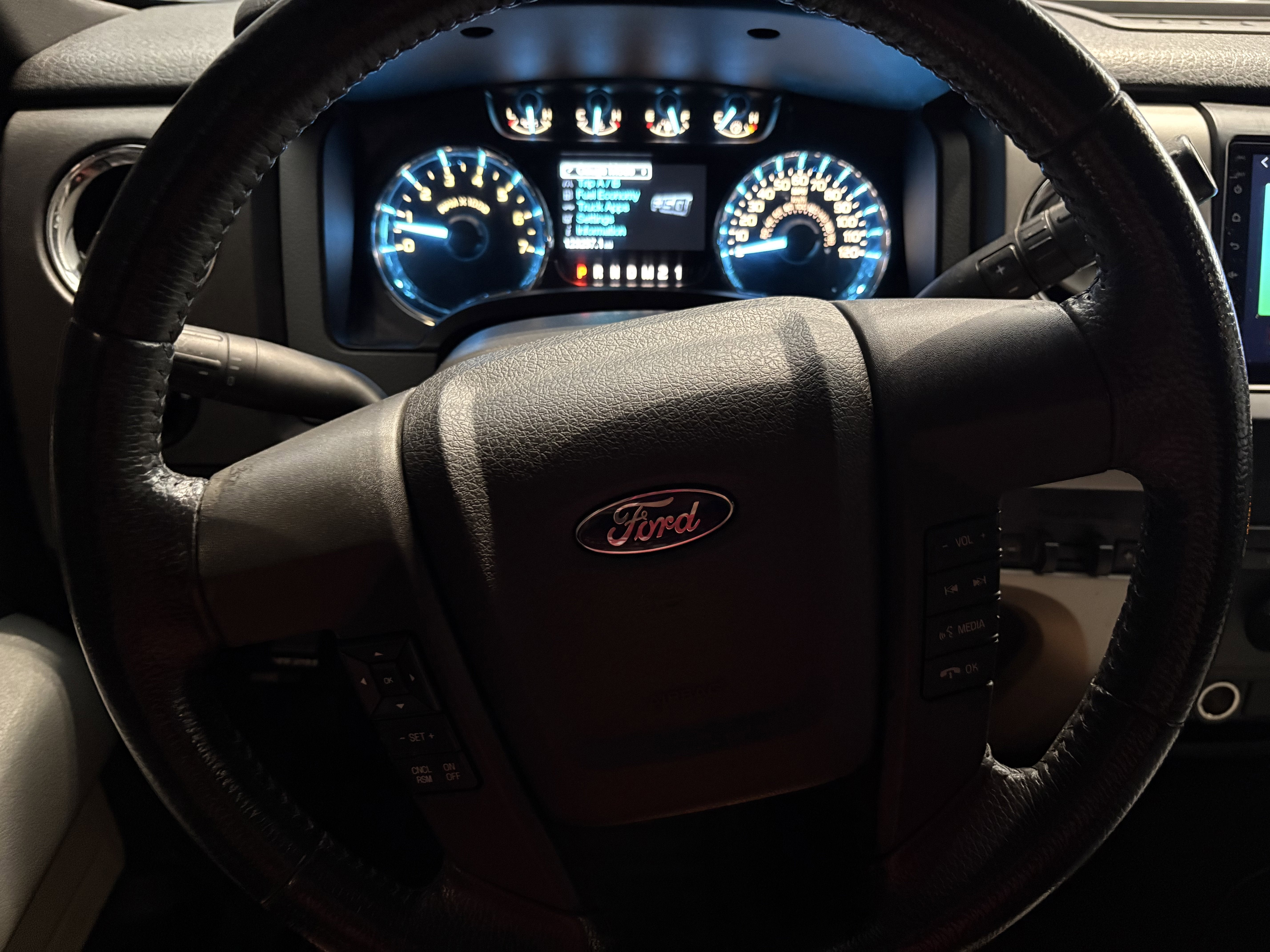 2011 Ford F-150 XLT RWD