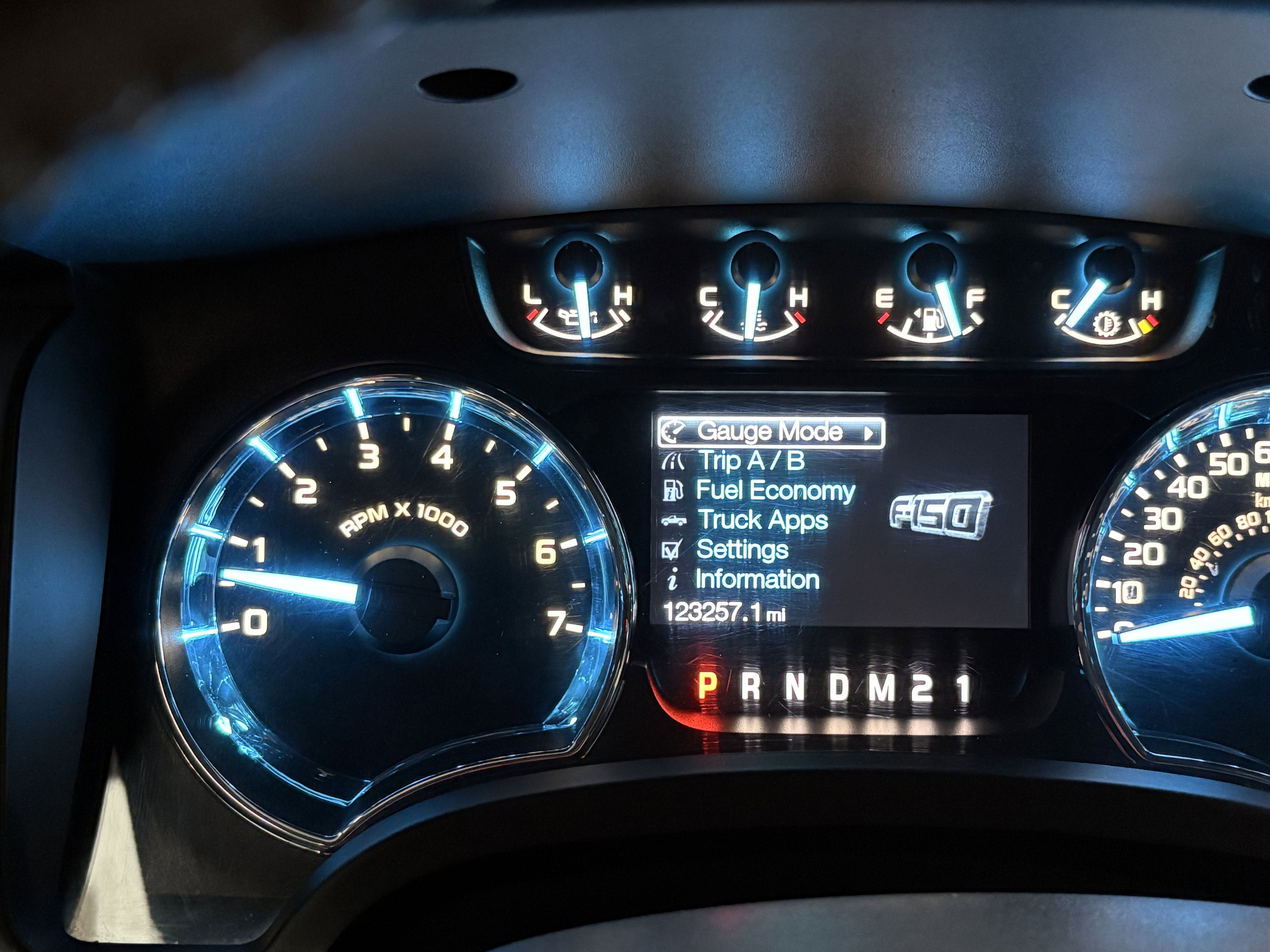 2011 Ford F-150 XLT RWD