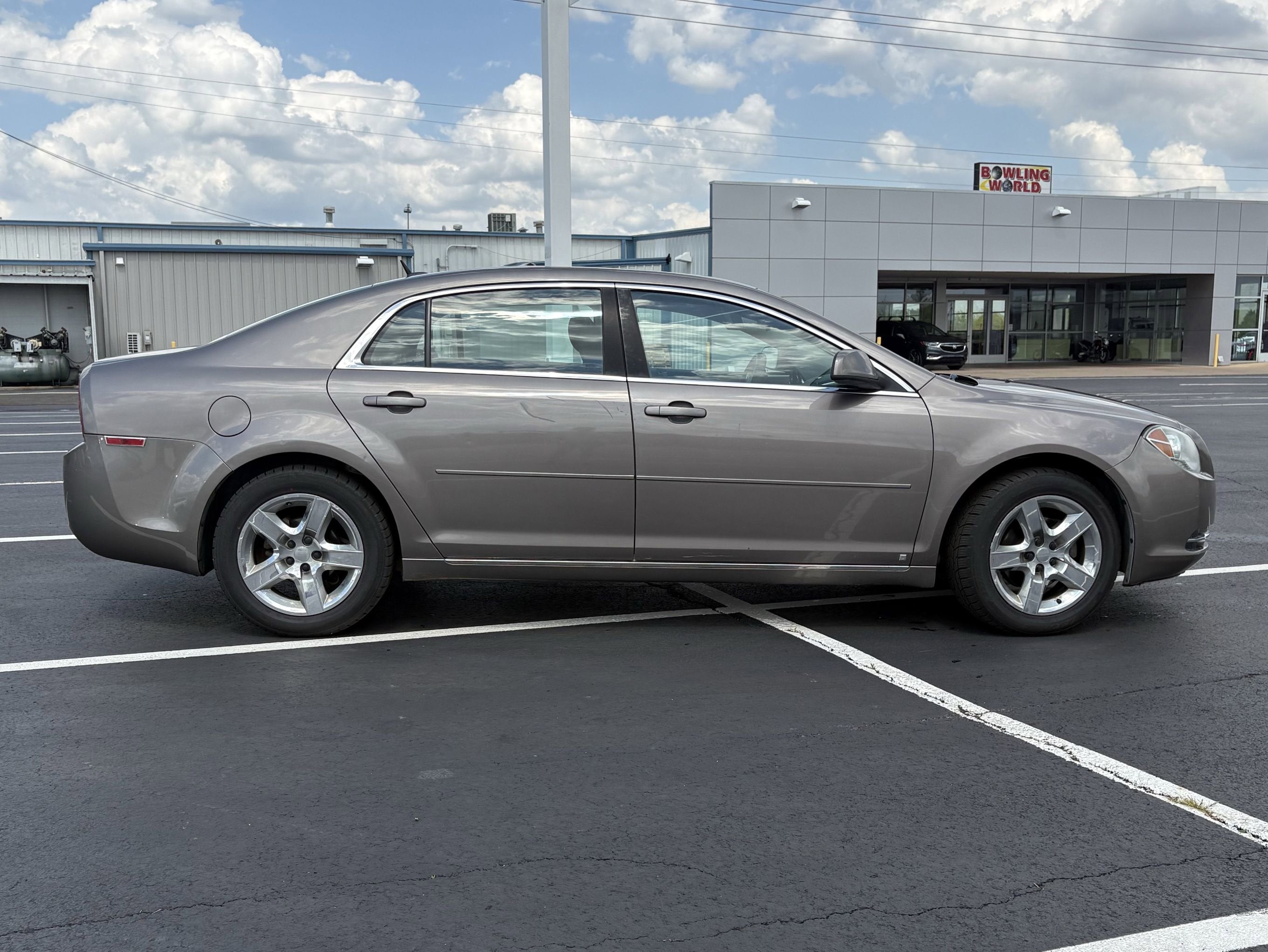 2010 Chevrolet Malibu LT w/1LT FWD