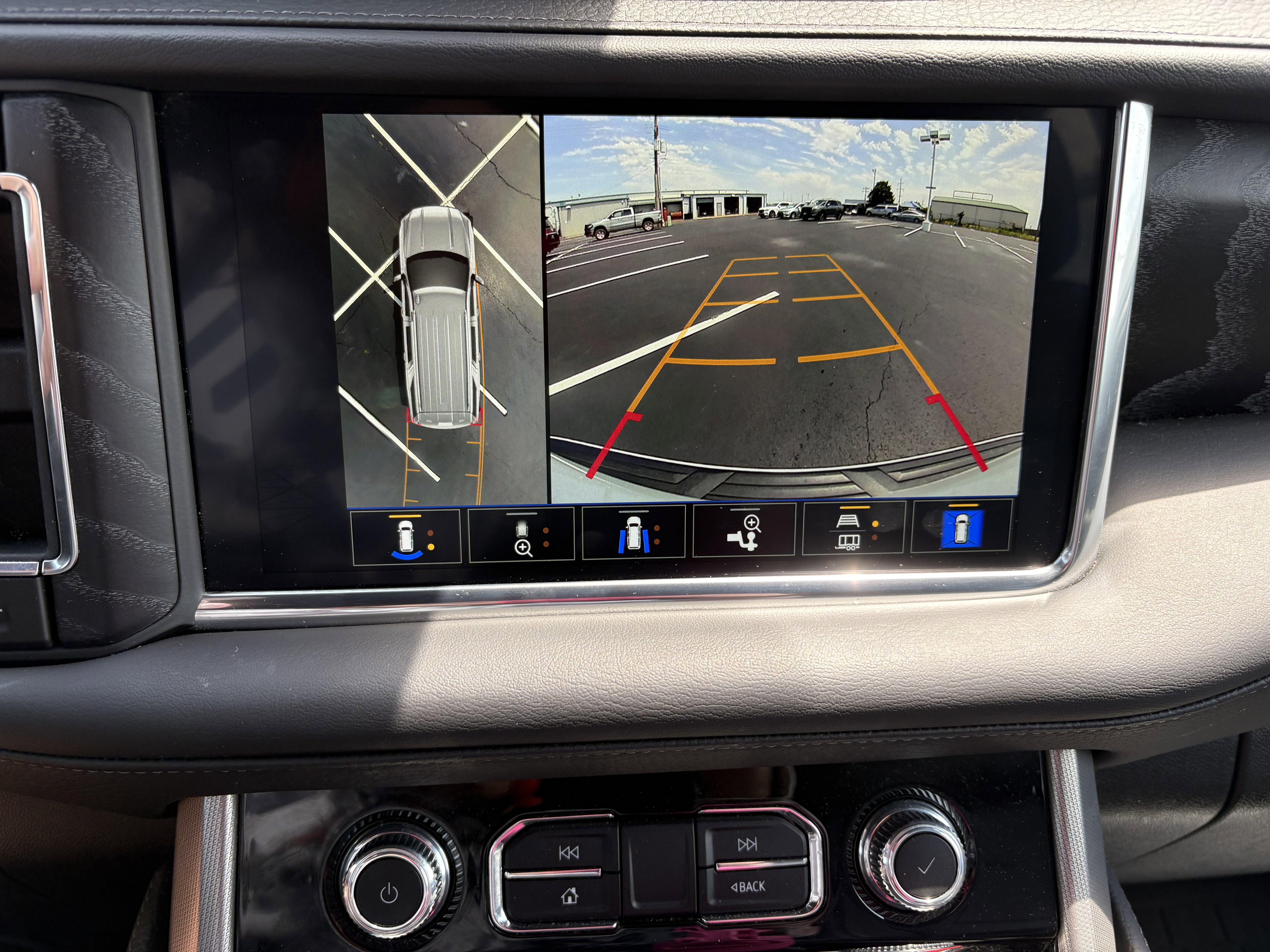 2024 GMC Yukon Denali 4WD