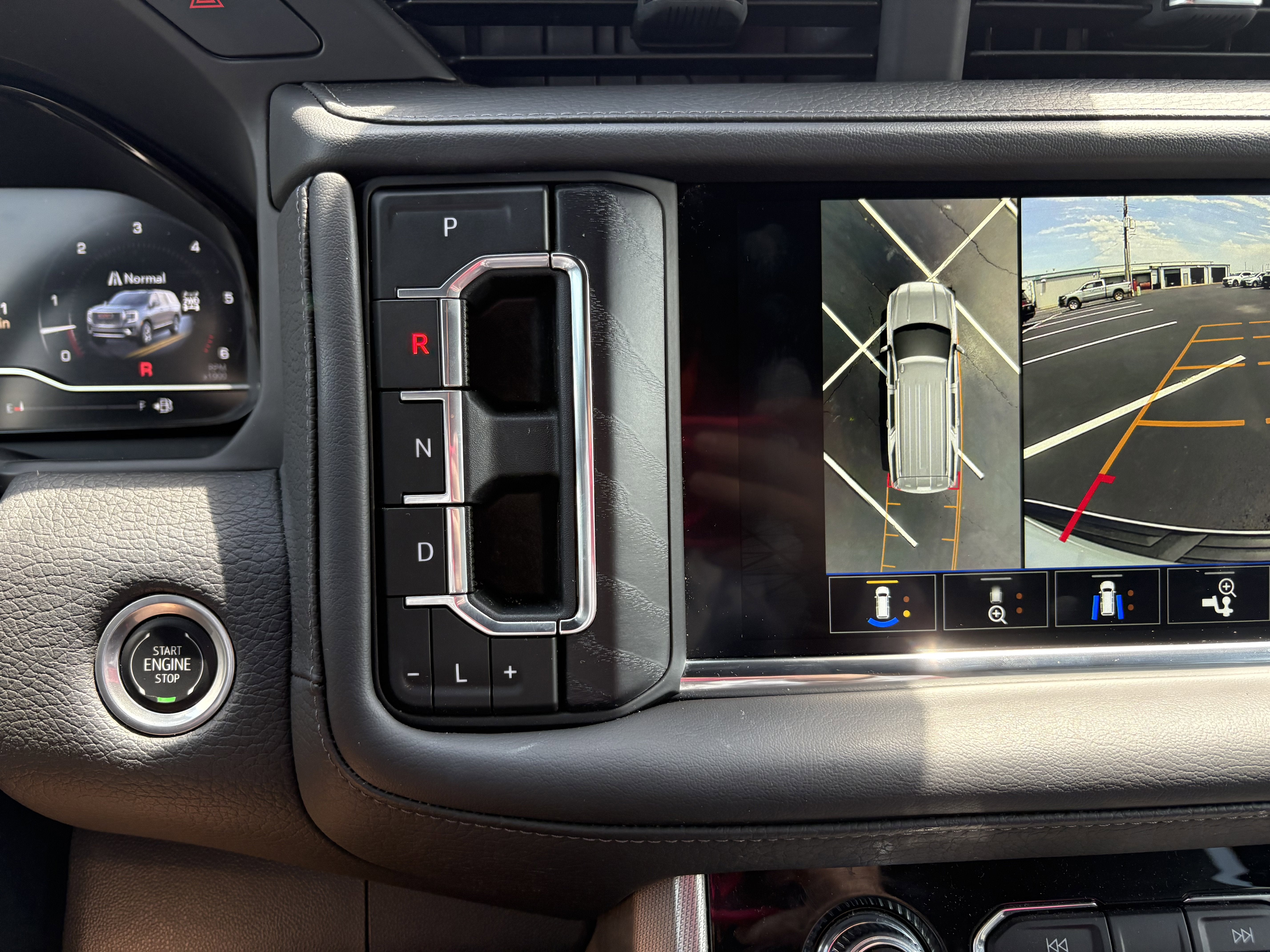 2024 GMC Yukon Denali 4WD