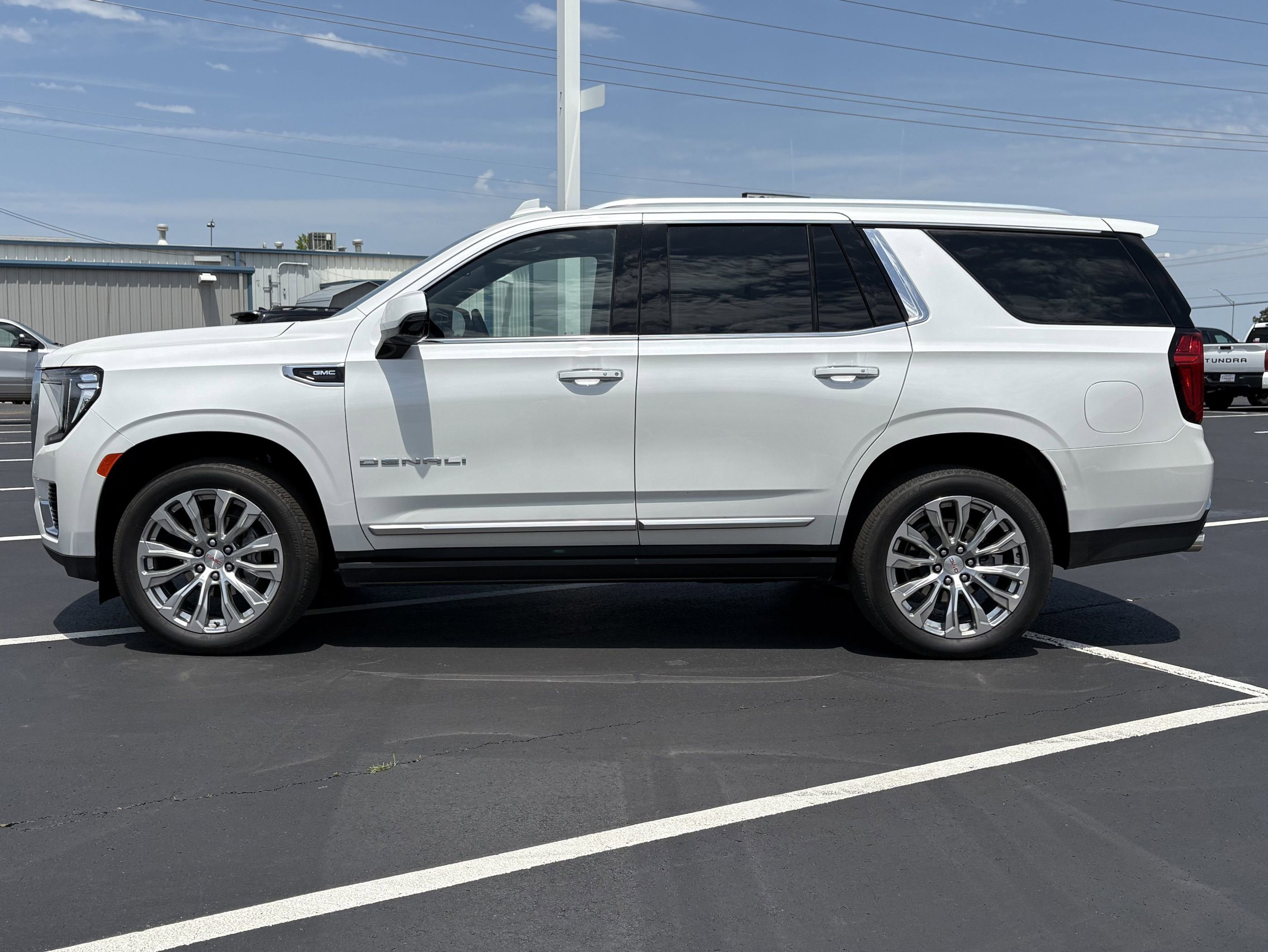 2024 GMC Yukon Denali 4WD