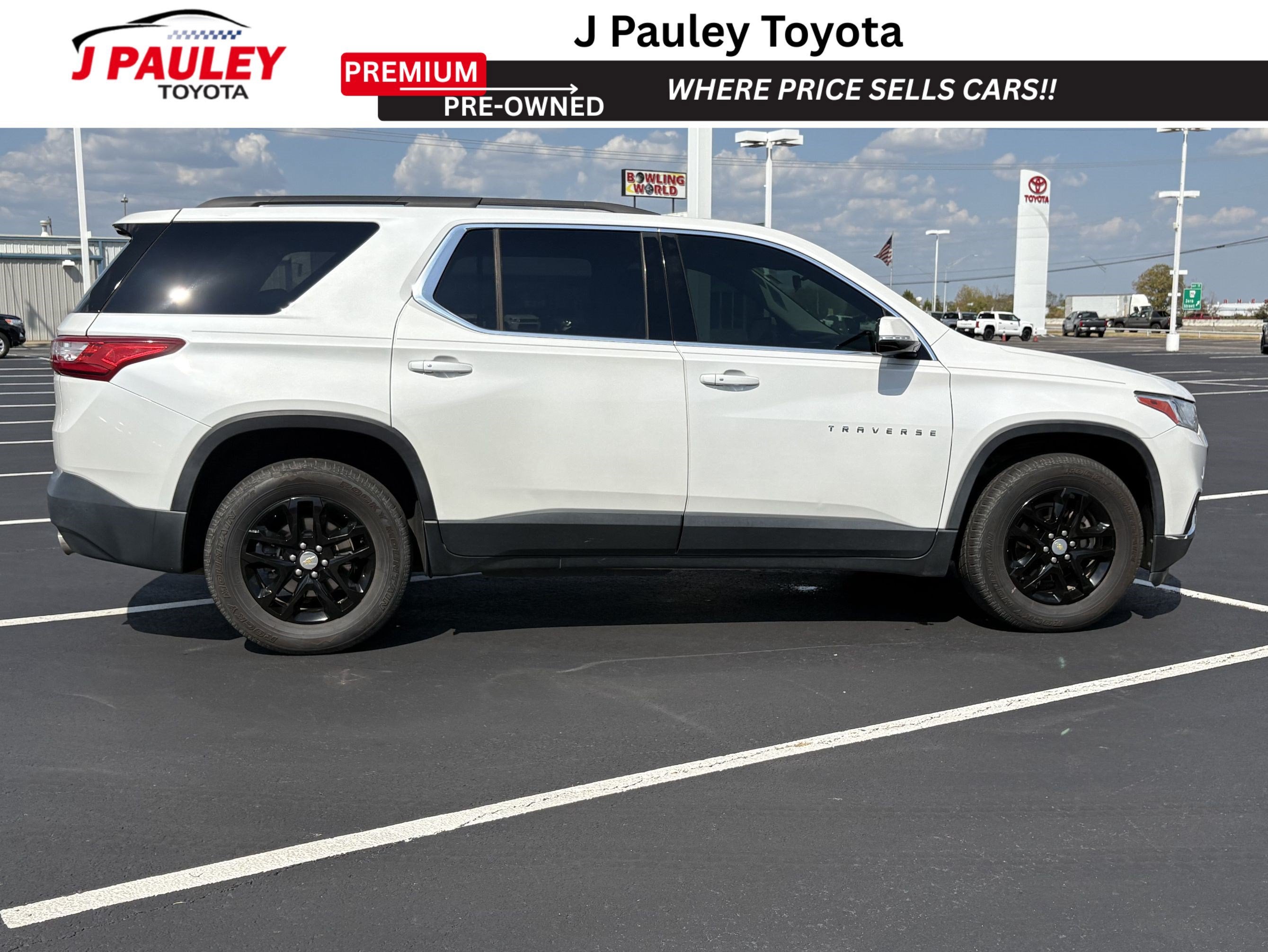 2019 Chevrolet Traverse LT Cloth FWD