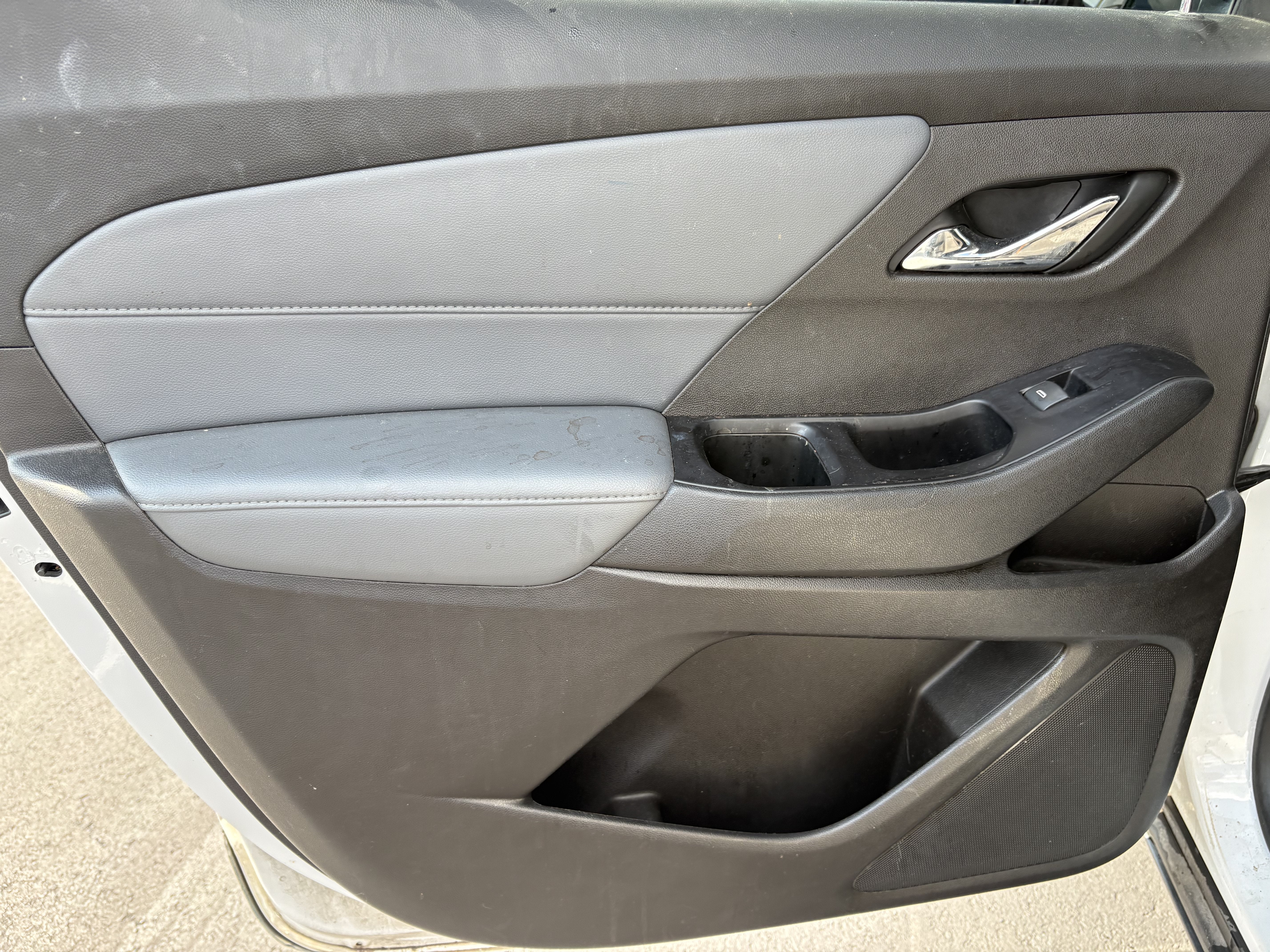 2019 Chevrolet Traverse LT Cloth FWD