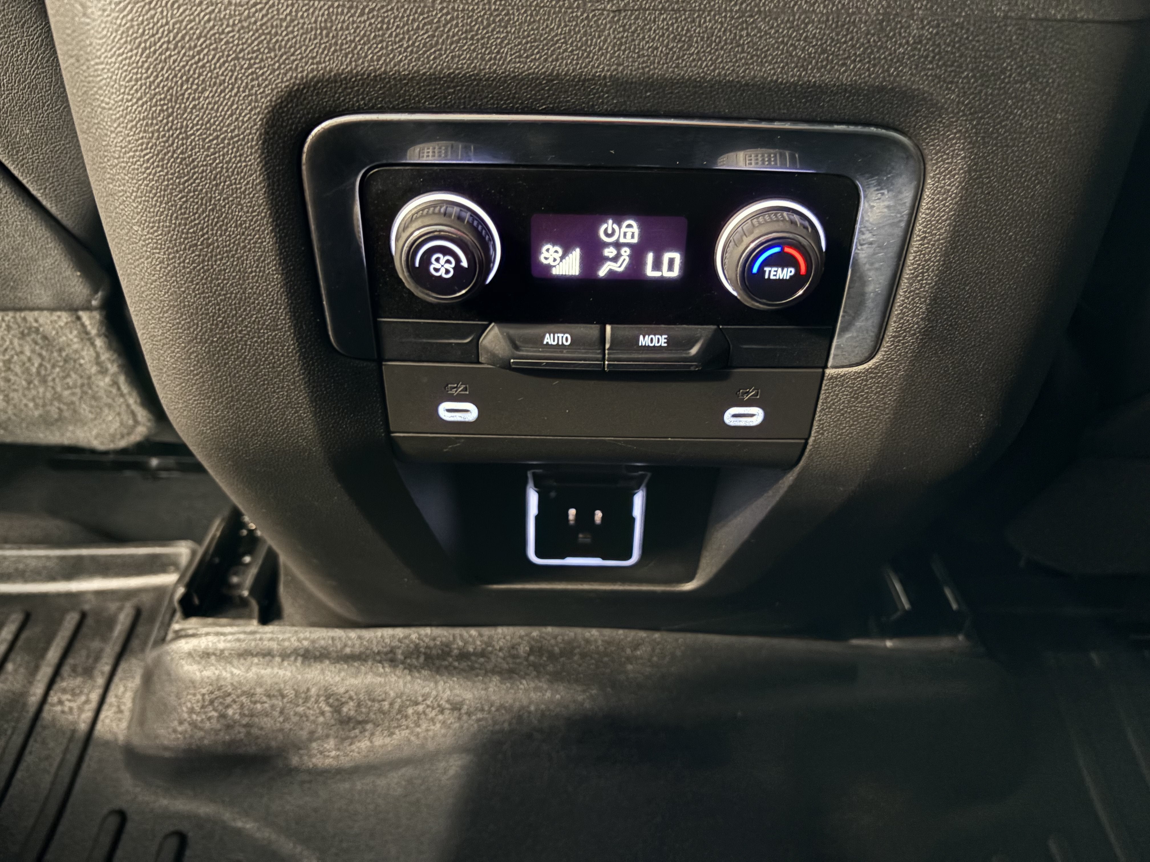 2023 Chevrolet Suburban LT RWD