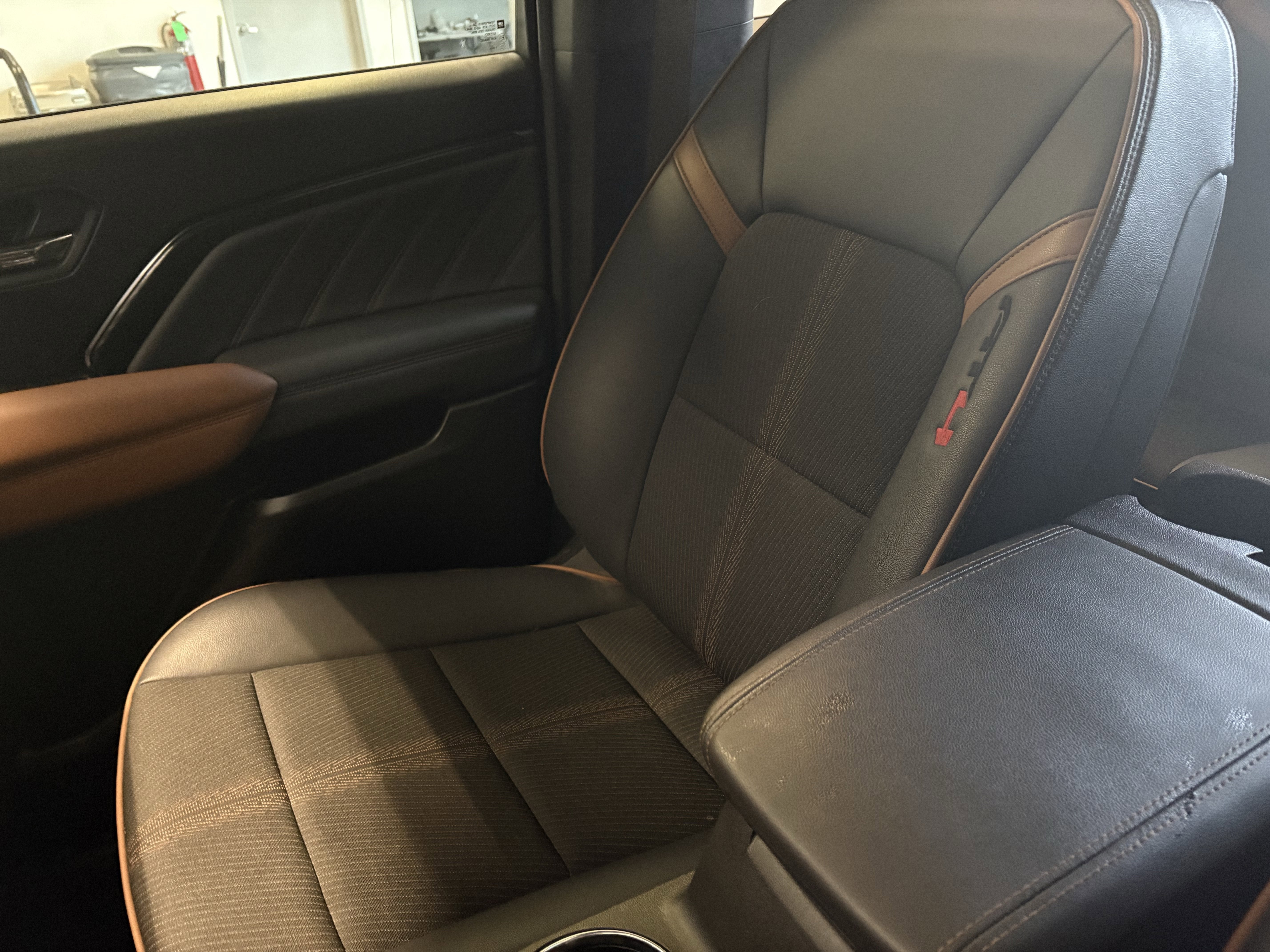 2024 GMC Canyon 4WD AT4 4WD