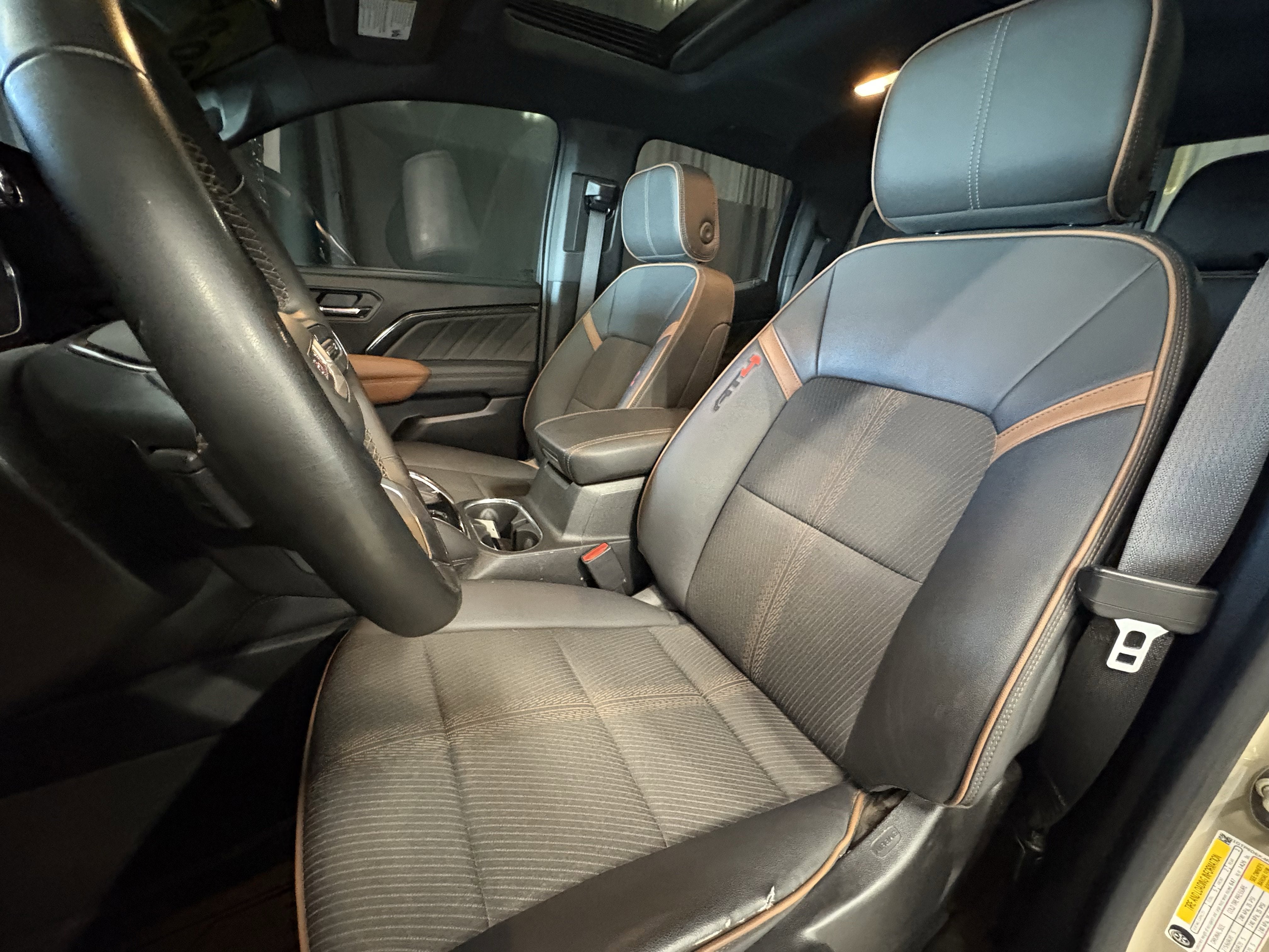 2024 GMC Canyon 4WD AT4 4WD