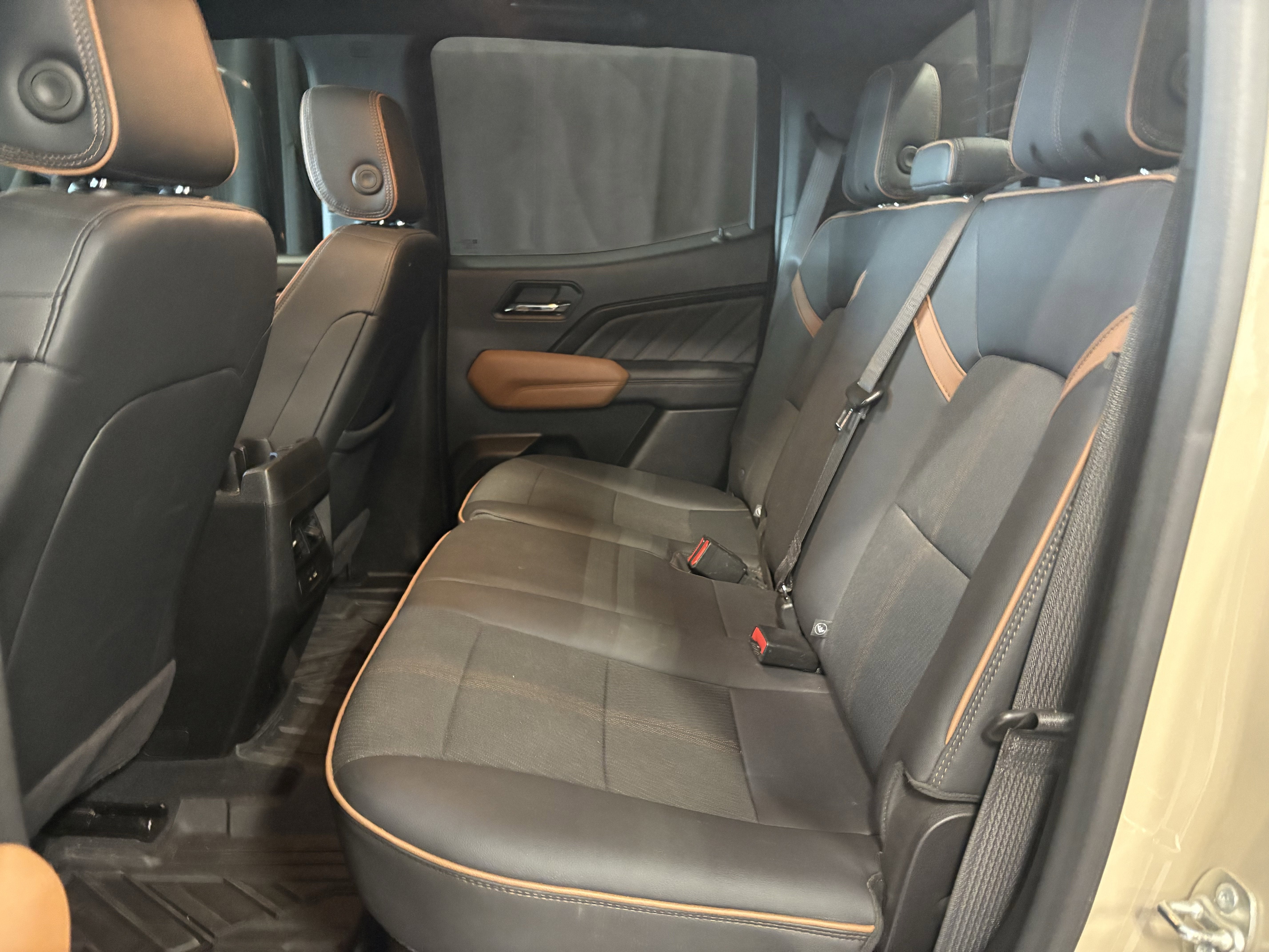 2024 GMC Canyon 4WD AT4 4WD