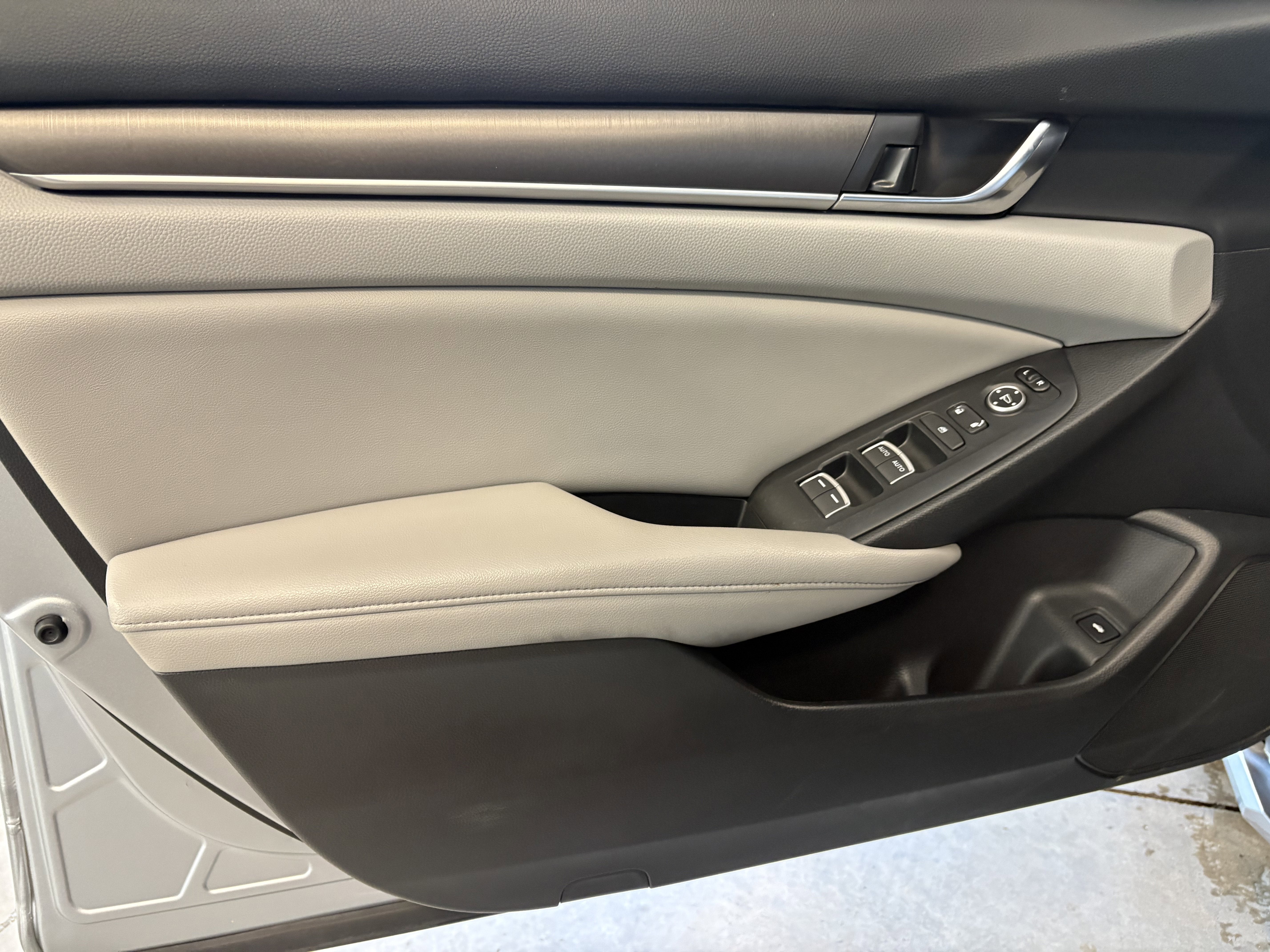 2019 Honda Accord Sedan LX 1.5T FWD
