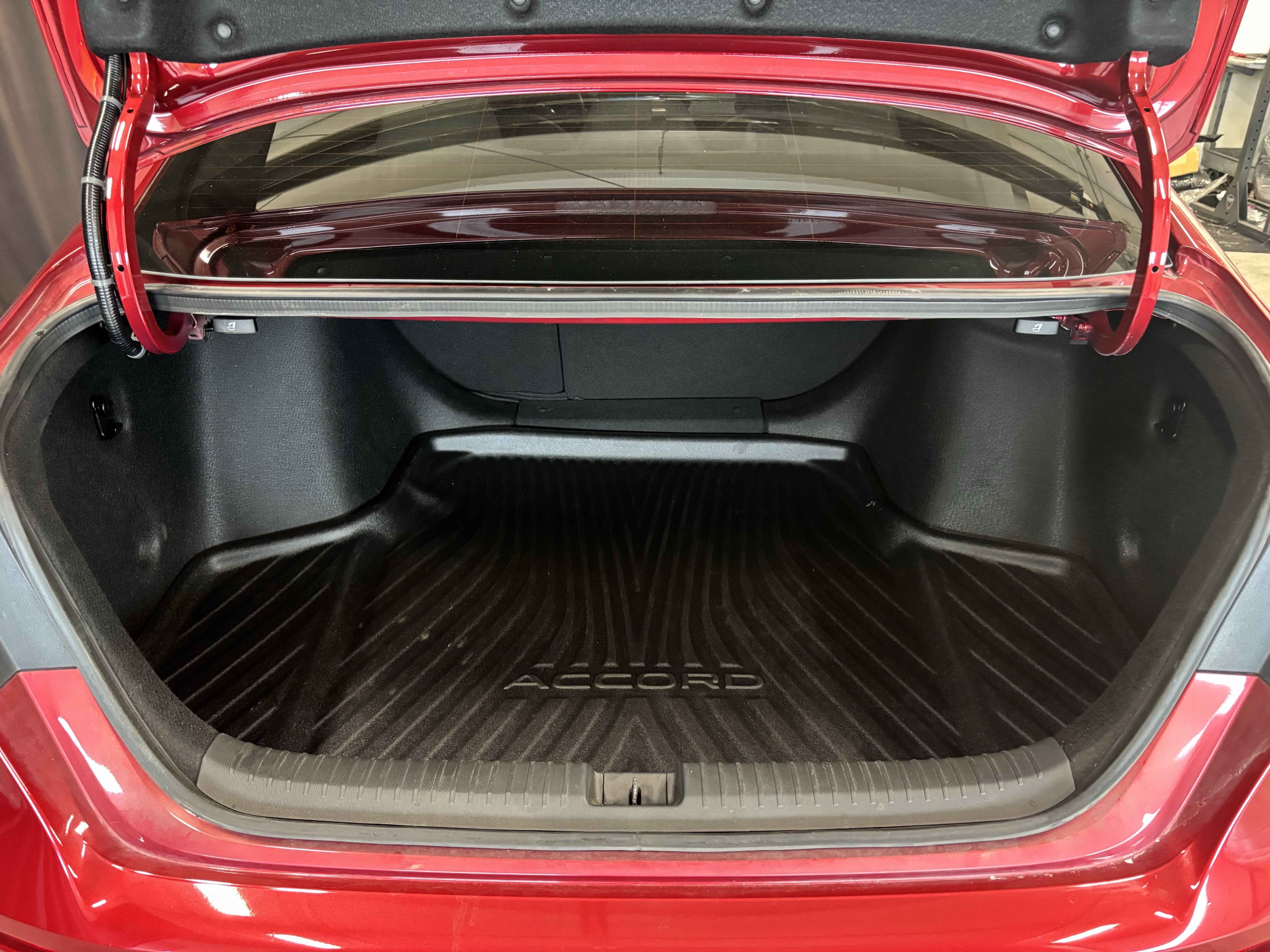 2024 Honda Accord Hybrid Touring FWD