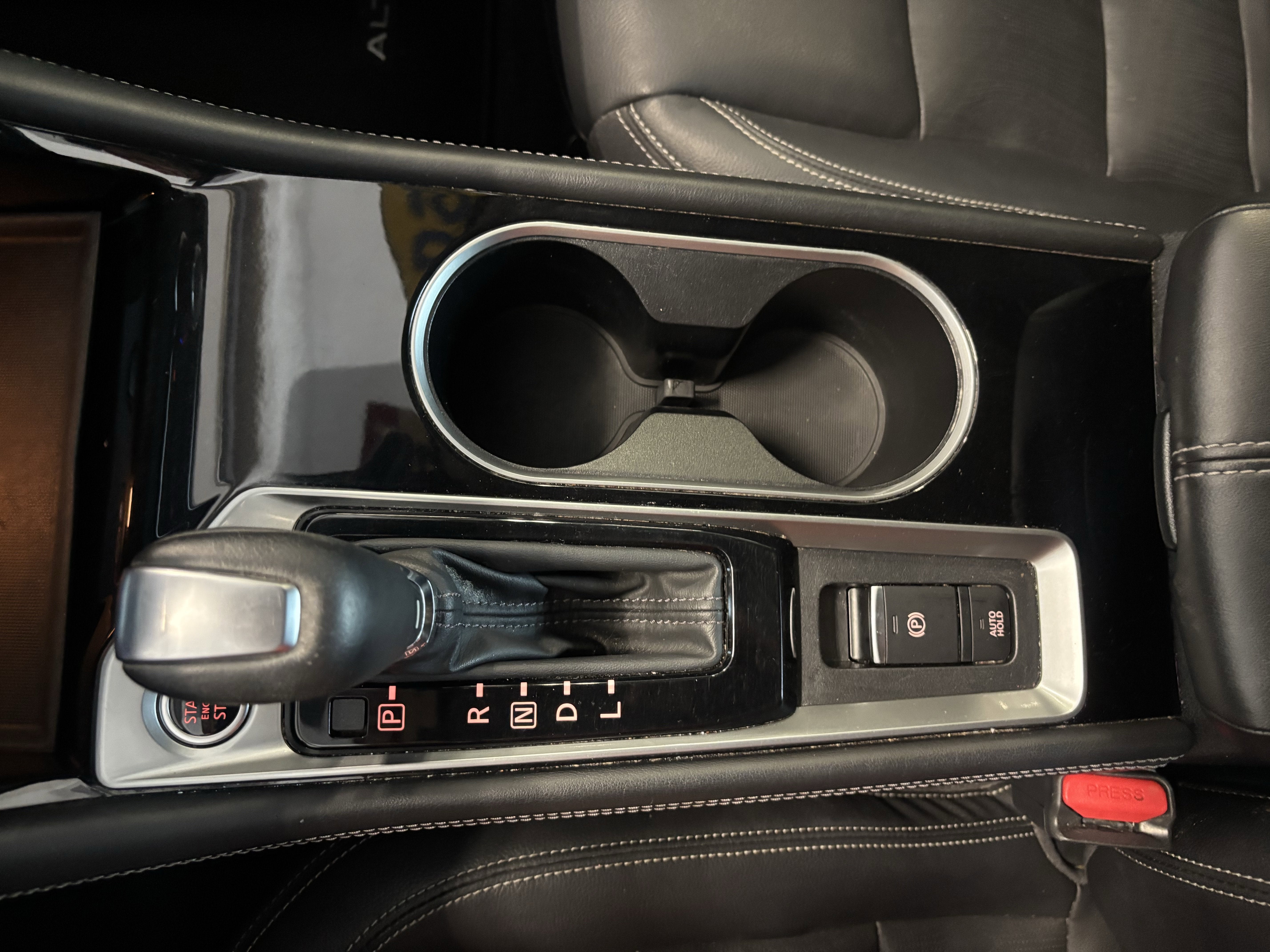 2020 Nissan Altima 2.0 Platinum FWD