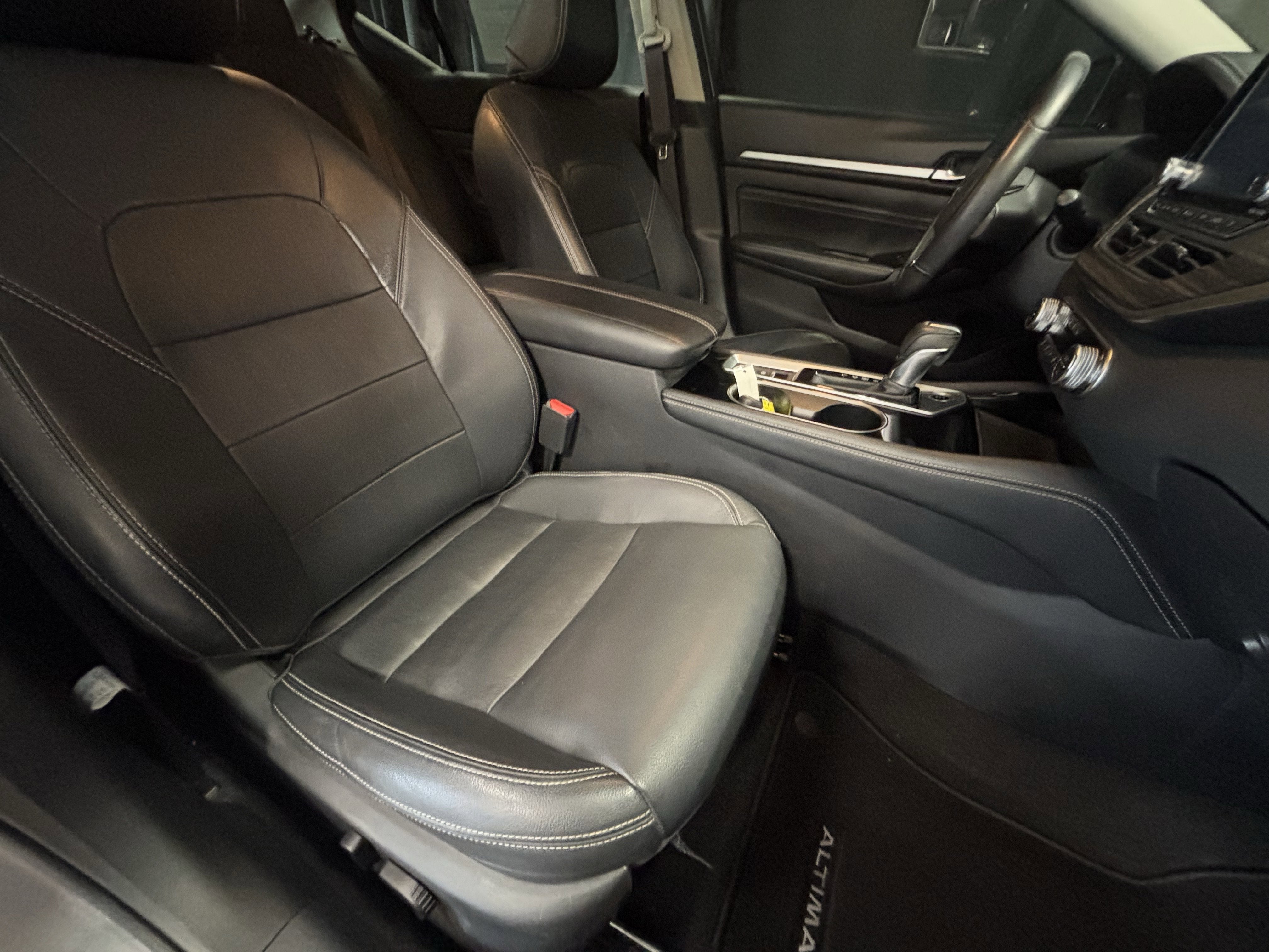 2020 Nissan Altima 2.0 Platinum FWD