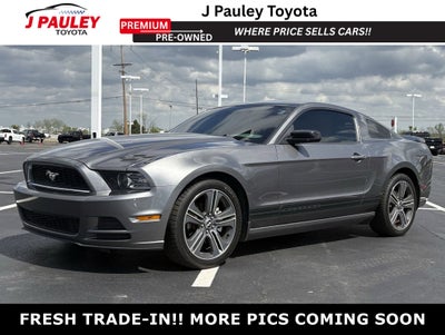 2014 Ford Mustang V6 Premium RWD