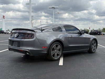 2014 Ford Mustang V6 Premium RWD
