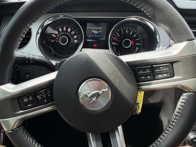 2014 Ford Mustang V6 Premium RWD
