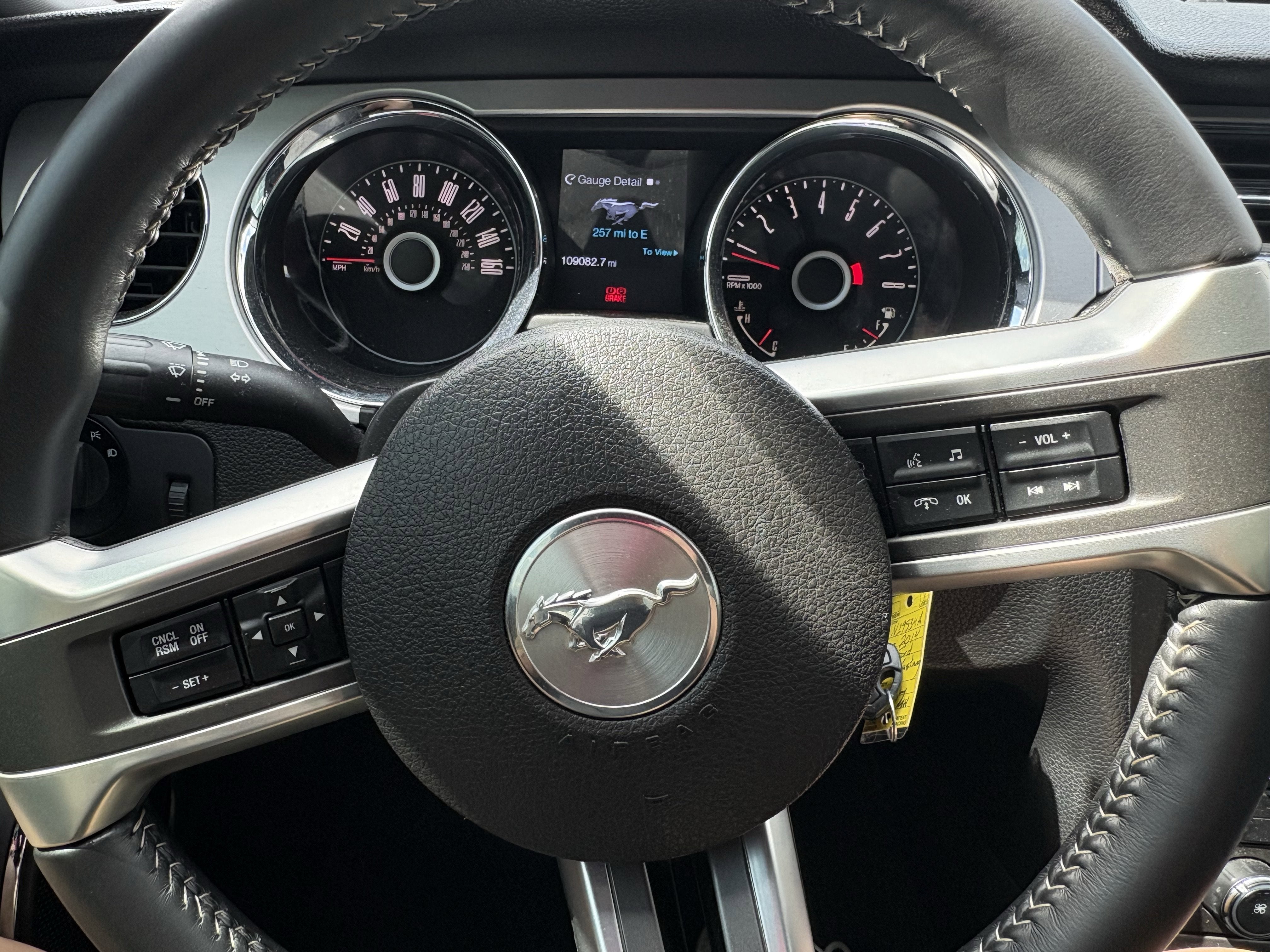 2014 Ford Mustang V6 Premium RWD